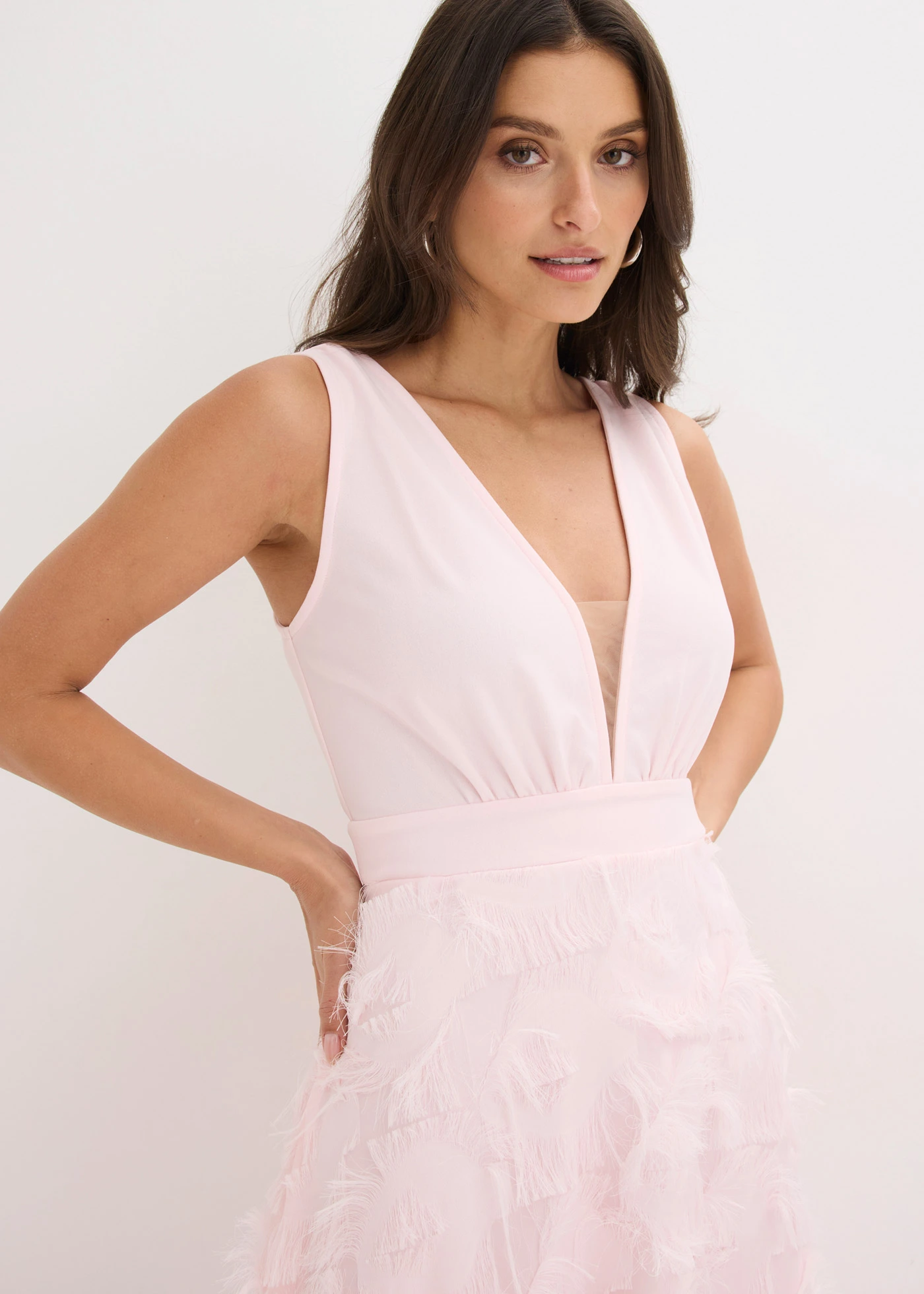 Rochie de seară cu margine din fire fine • roz deschis • magazin bonprix