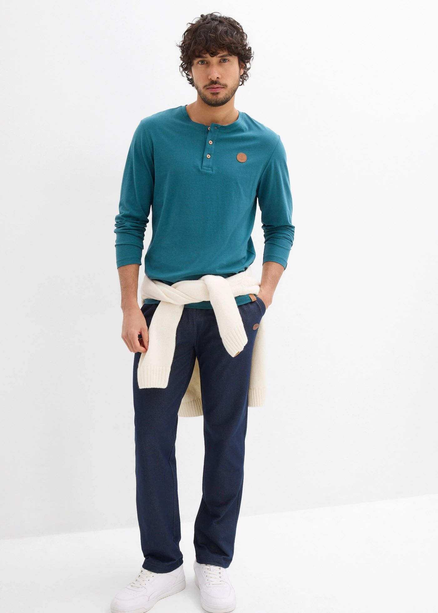 Pantaloni sport cu aspect de blugi • bleumarin • magazin bonprix