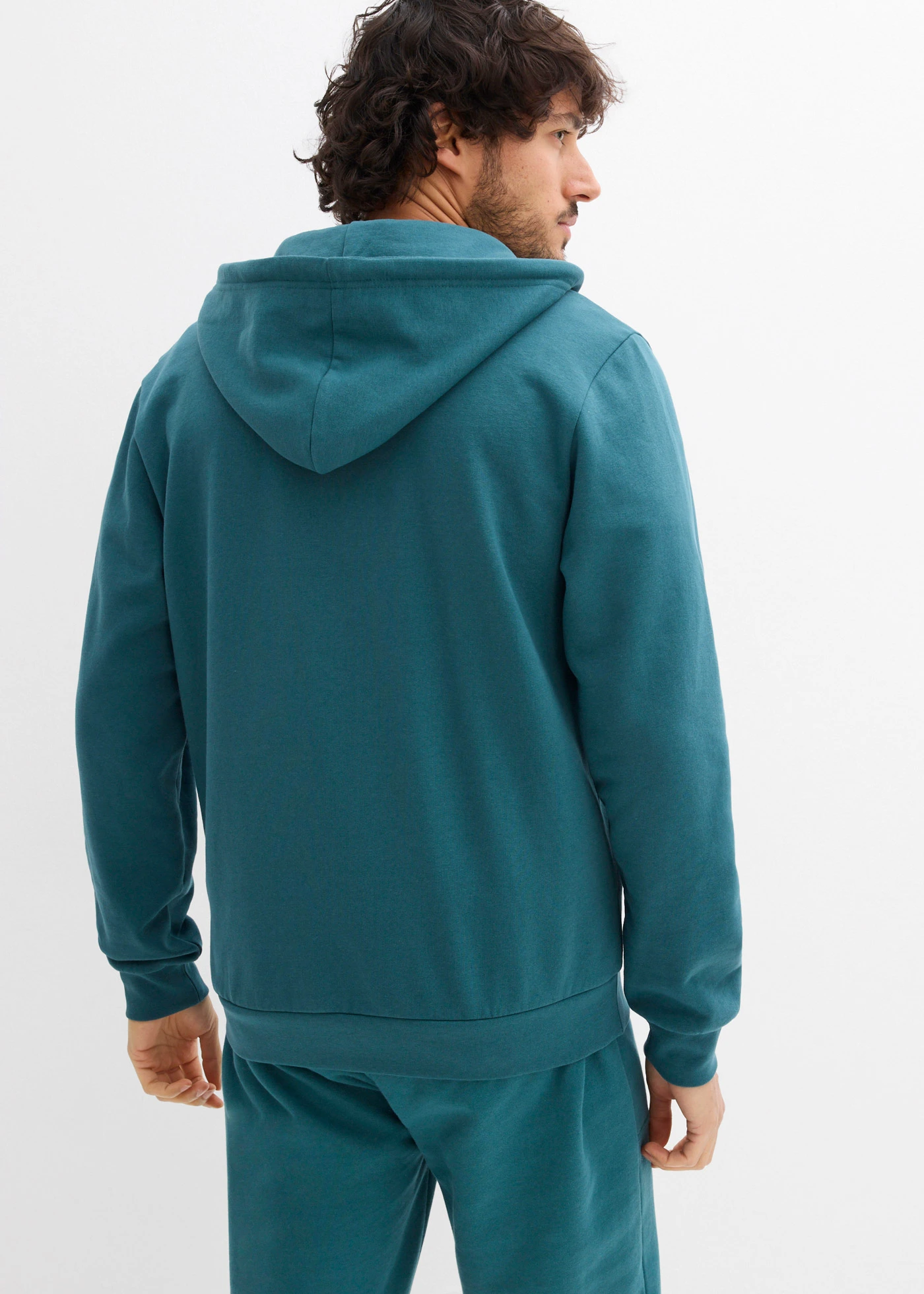 Sweat zippé à capuche • vert poivre • Boutique bonprix