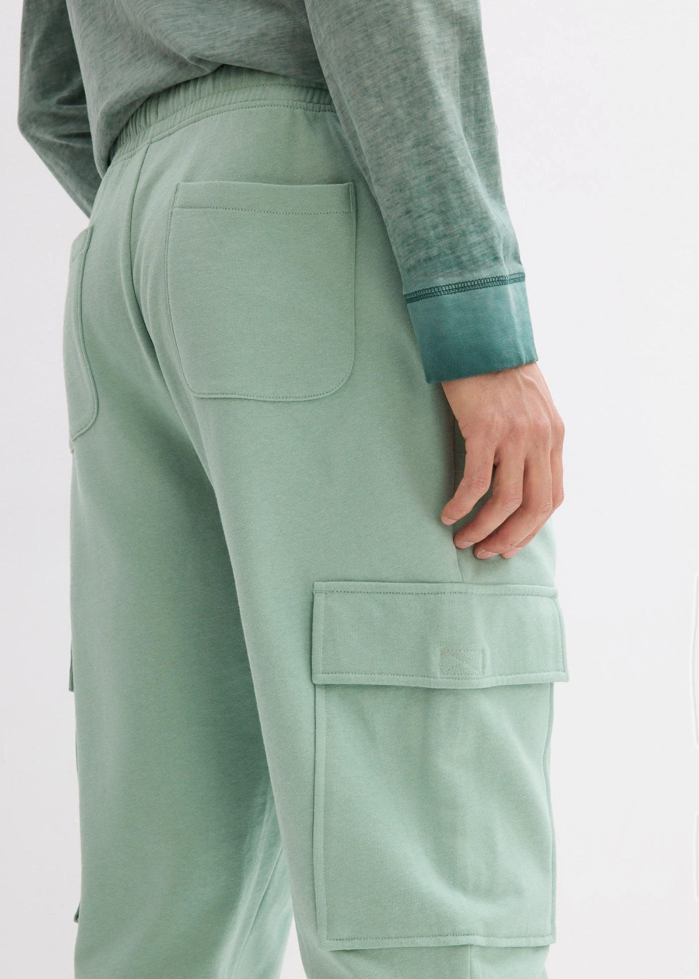 Joggingové kalhoty s cargo kapsami, Loose Fit • pastelově zelená • bonprix obchod