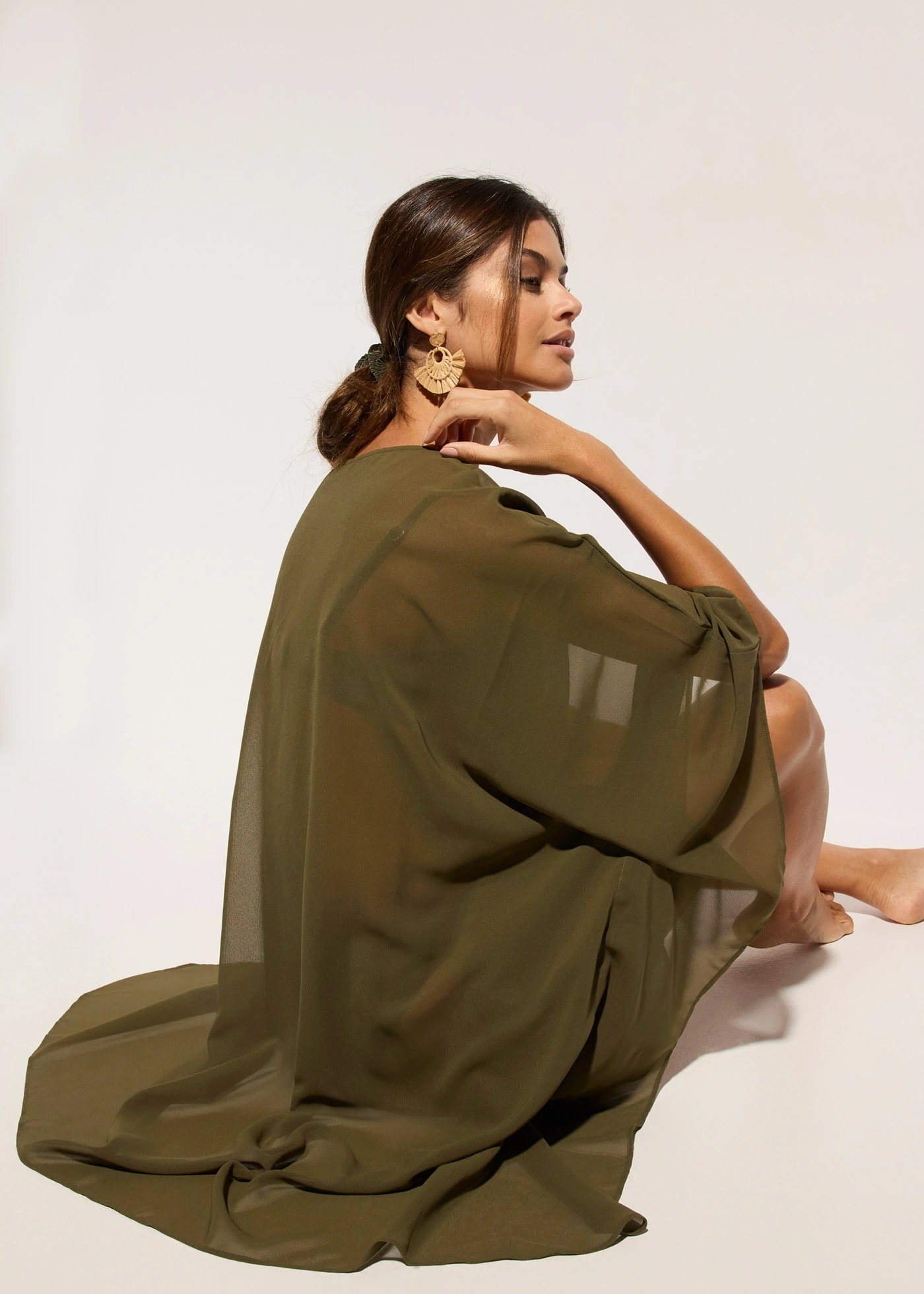 Tunique de plage en mousseline légère • olive foncé • Boutique bonprix