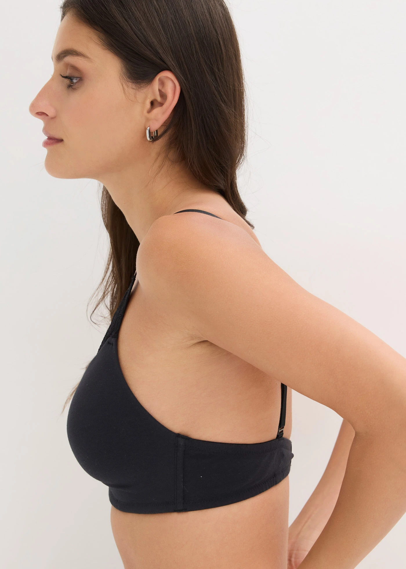 Sutien vătuit fără armătură, cu bumbac • negru • magazin bonprix