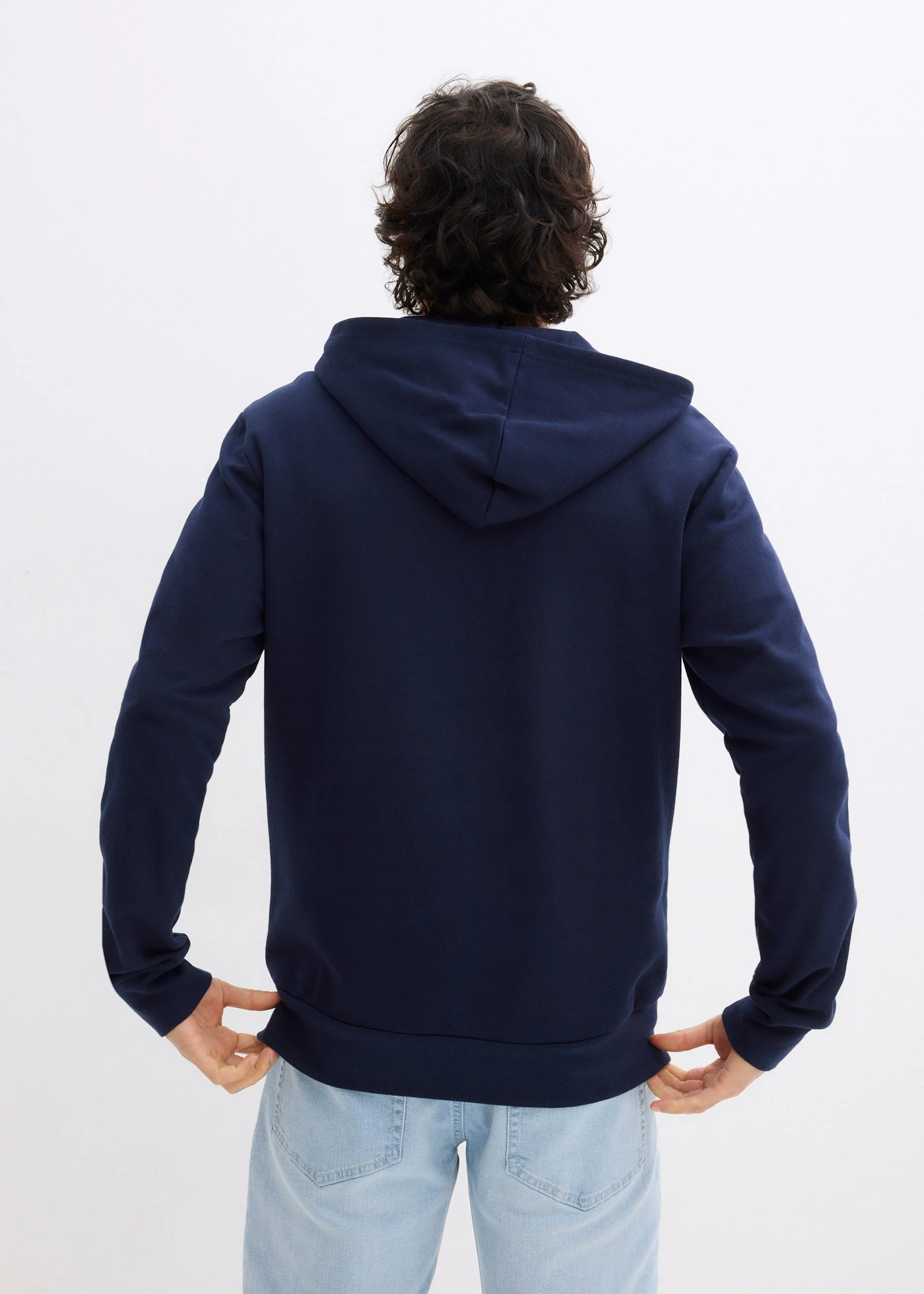 Sweat zippé à capuche 100% coton • bleu foncé • Boutique bonprix