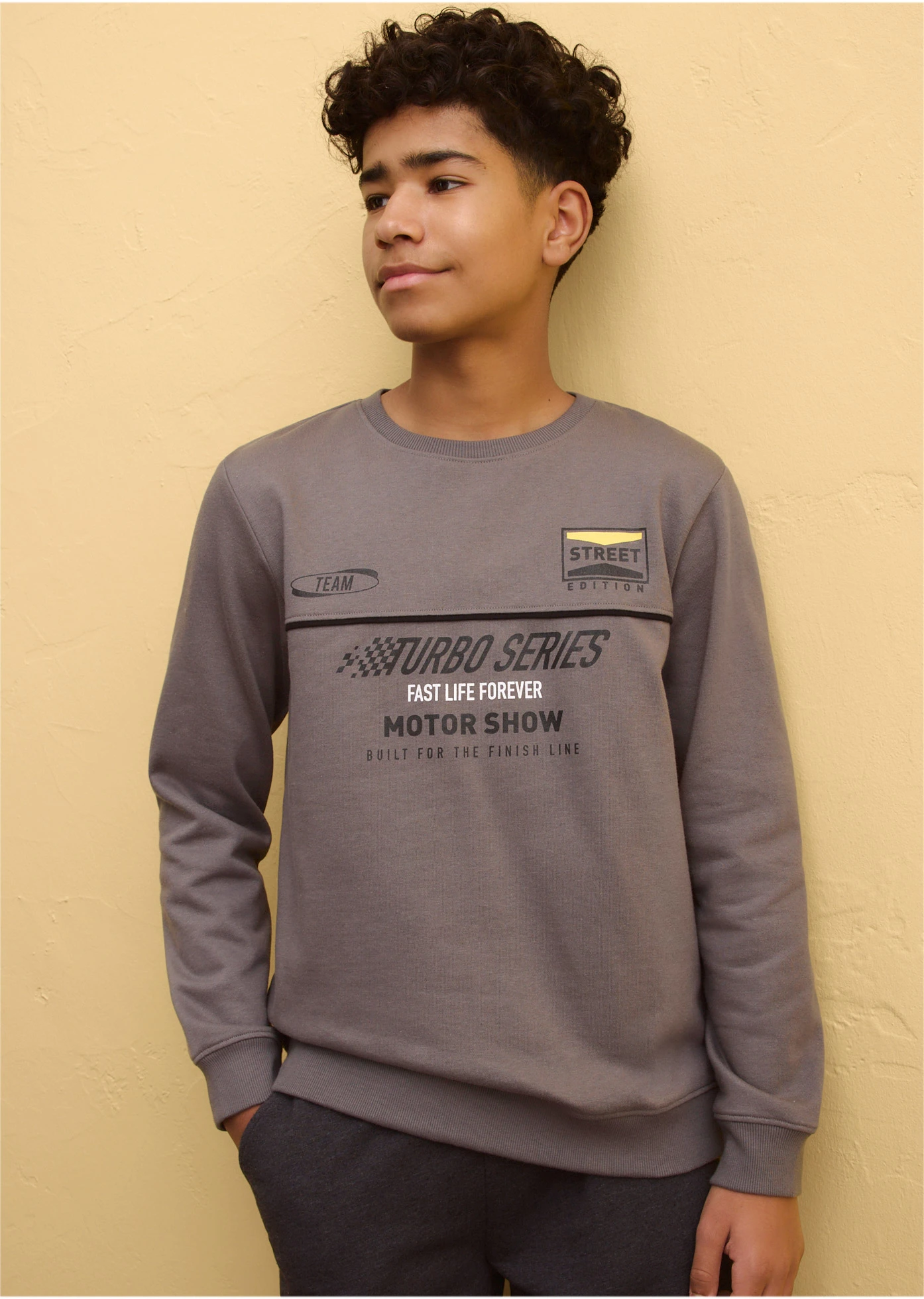 Sweat-shirt doux en coton mélangé • gris fumé imprimé • Boutique bonprix