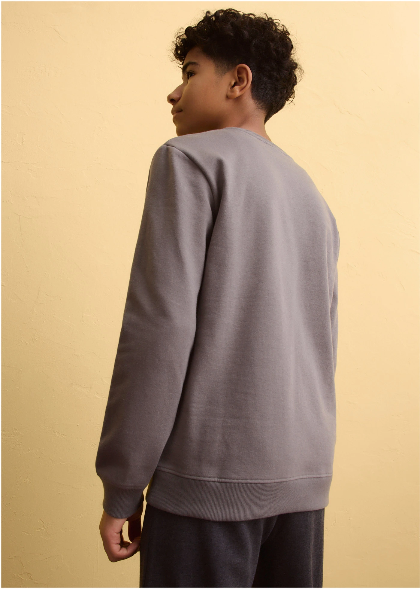 Bluză casual din amestec moale cu bumbac • gri fumuriu cu imprimeu • magazin bonprix