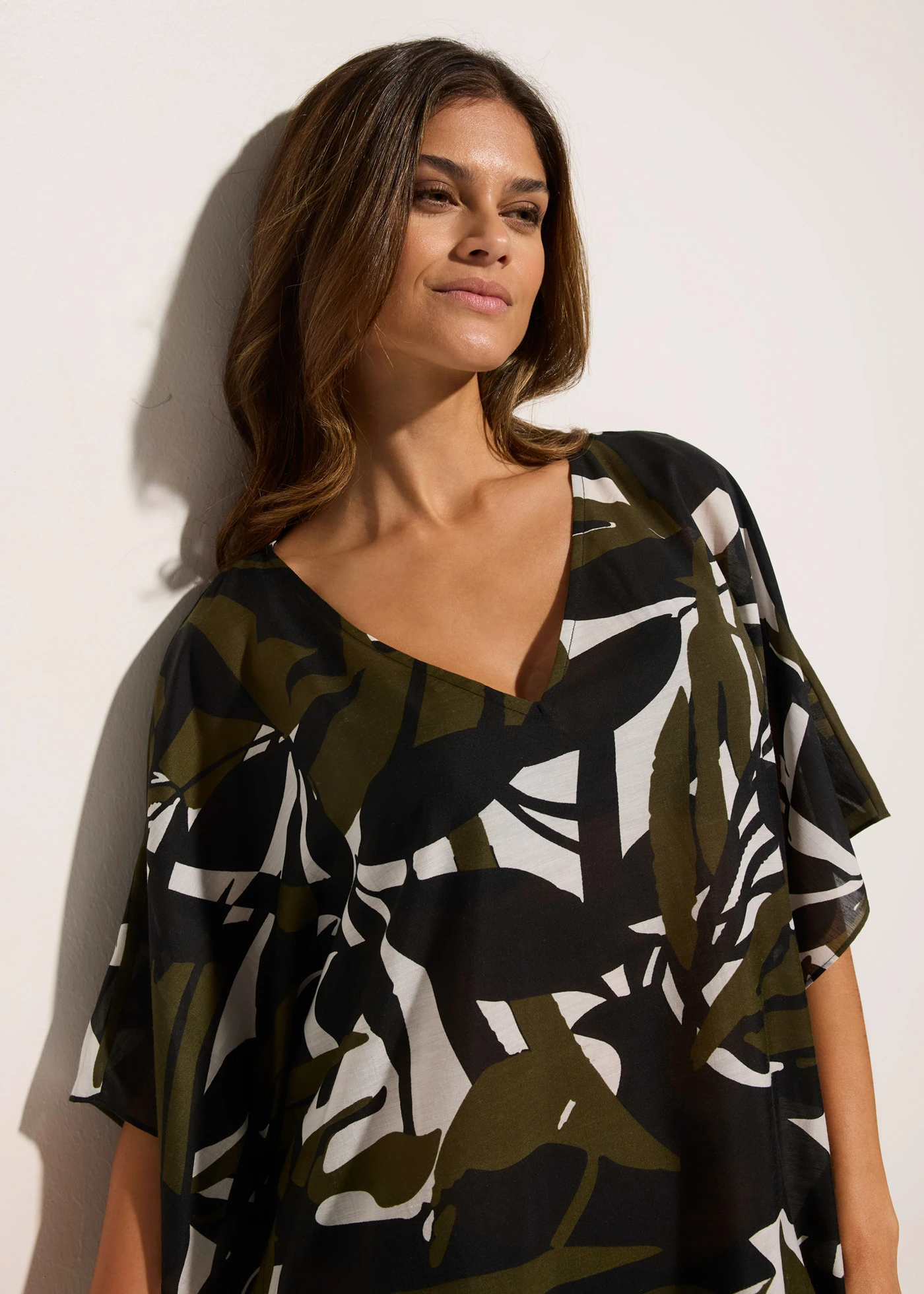 Transparante strandtuniek • zwart-donkerkaki met grafische print • bonprix online shop