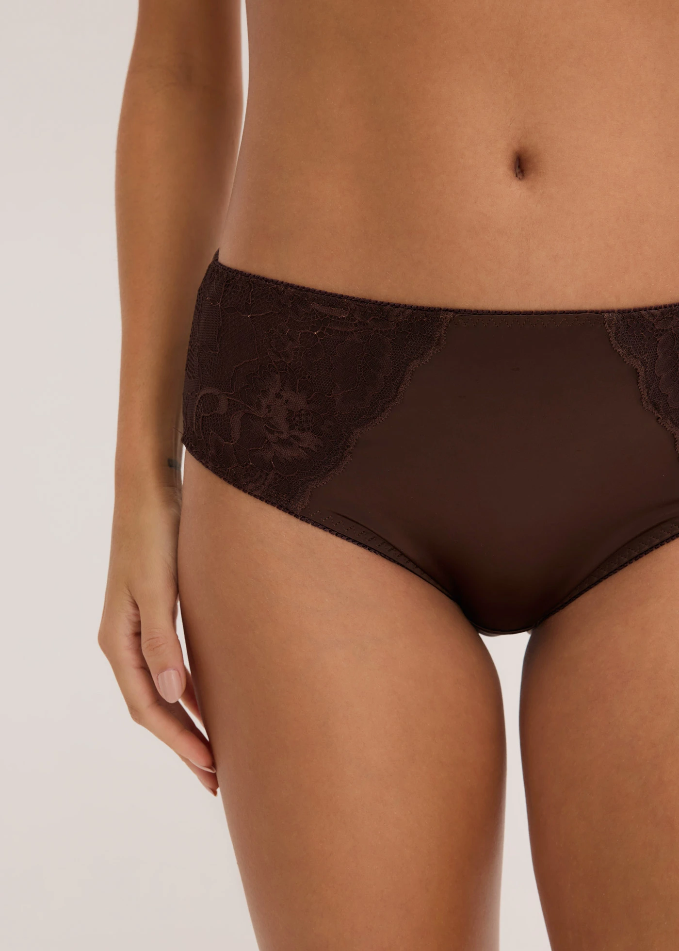 Chilot maxi cu efect lucios (set/ 2 perechi) • verde-piper+maro închis • magazin bonprix