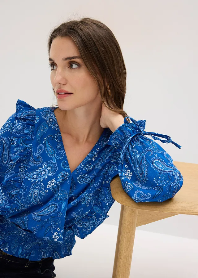 Blouse met volants, gesmokt • arctisch blauw paisley • product-page.page-title-suffix