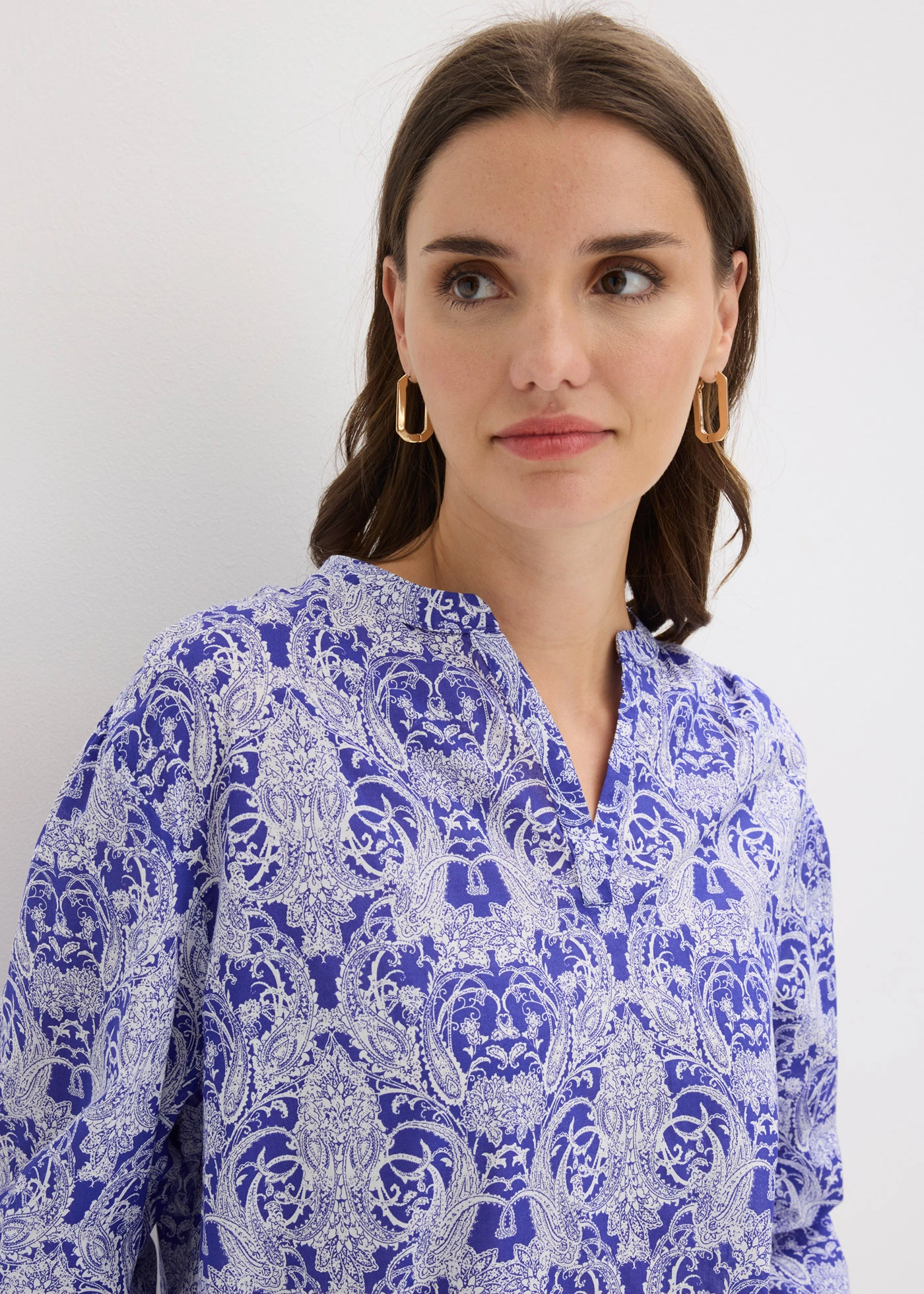 Blouse van puur katoen • arctisch blauw-wolwit gedessineerd • bonprix online shop