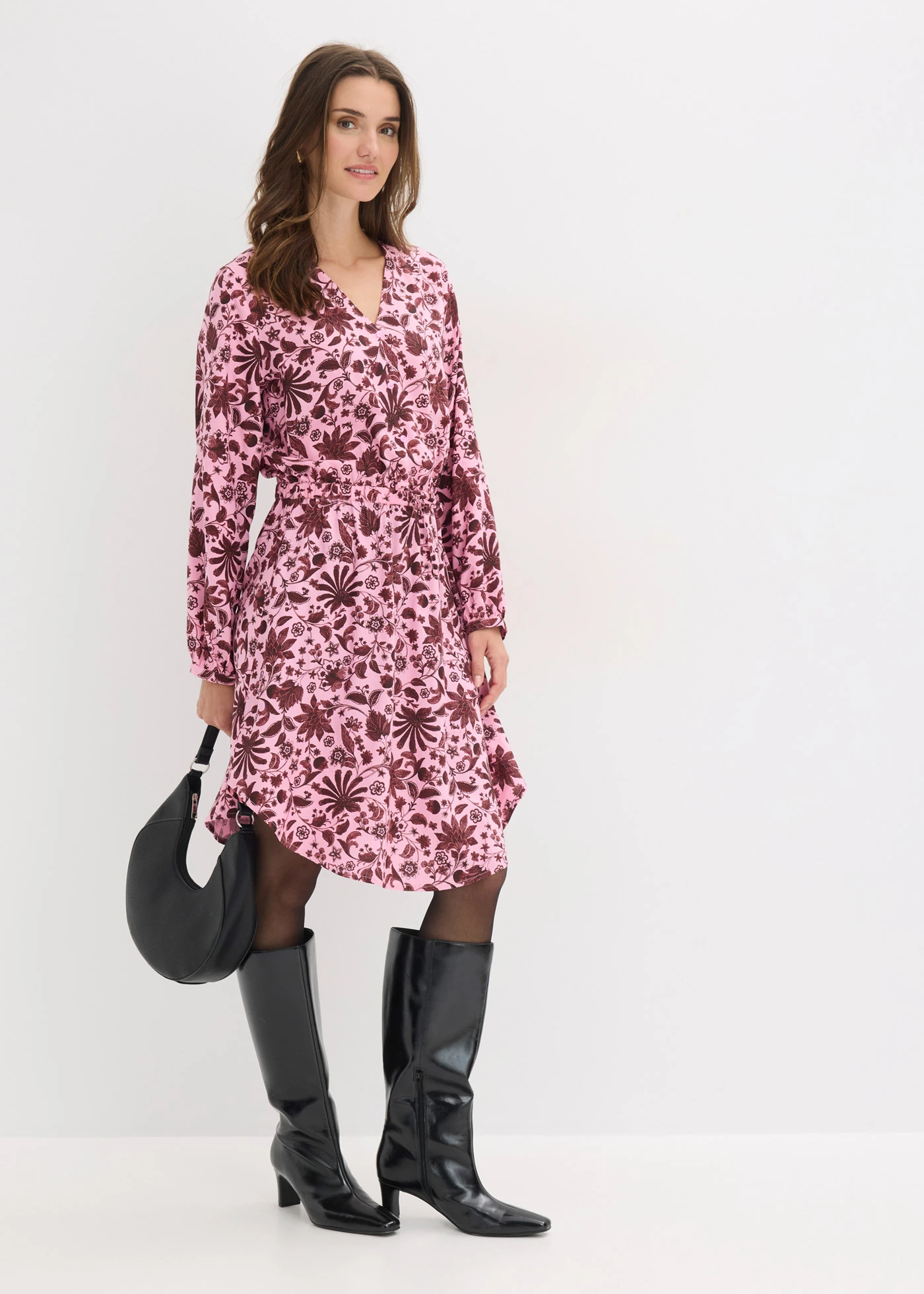 Rochie midi din viscoză fluidă • violet-orhidee fumuriu cu flori • magazin bonprix