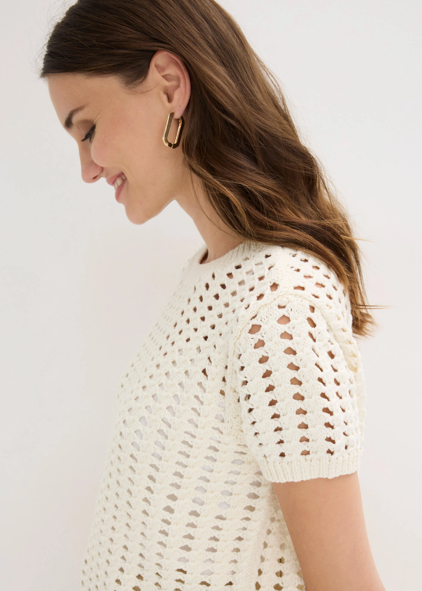 Sweter ażurowy z krótkim rękawem, z czystej bawełny • biel wełny • sklep bonprix