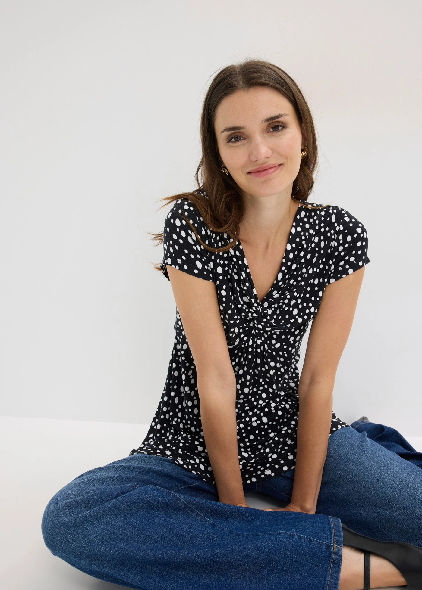 Shirt in een viscosemix • gestipt zwart/wit • bonprix online shop