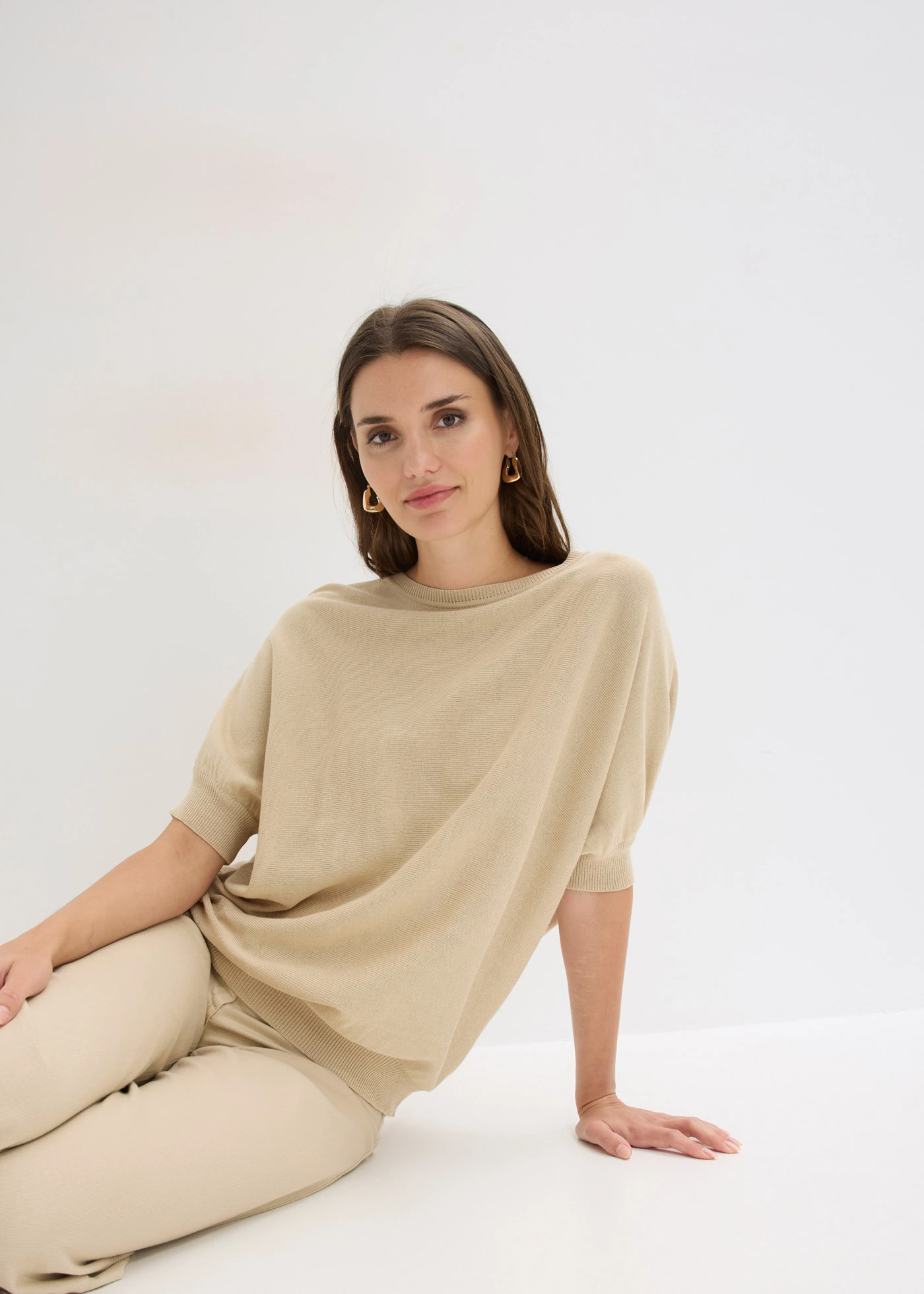 Pull en fine maille de coton mélangé • sable clair • Boutique bonprix