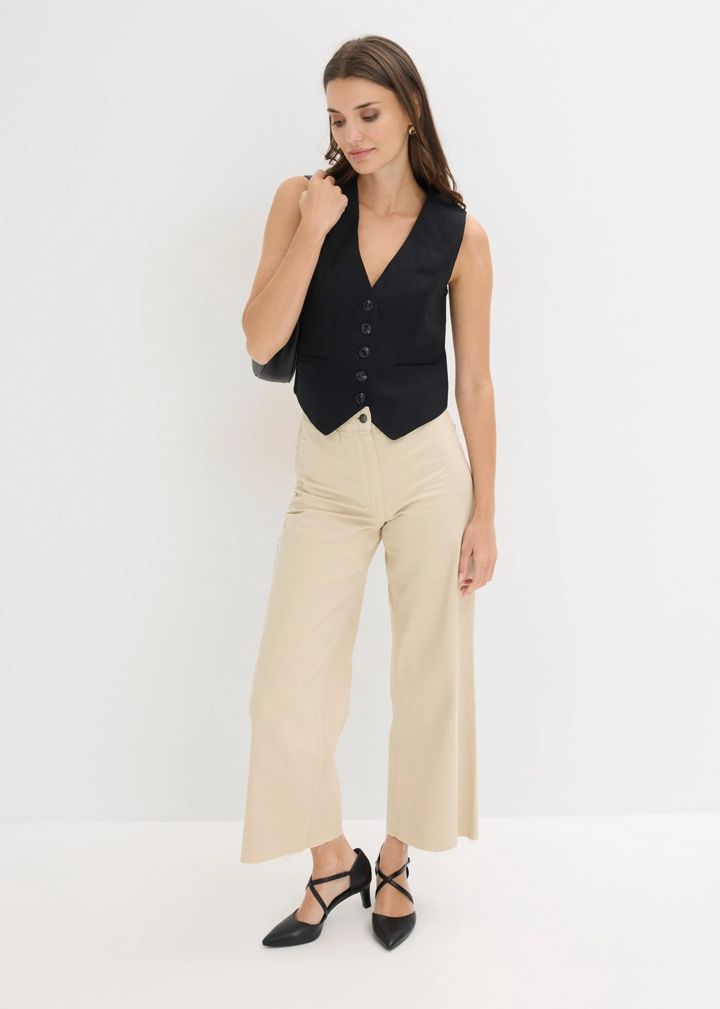 Gilet sans manches en viscose mélangée • noir • Boutique bonprix