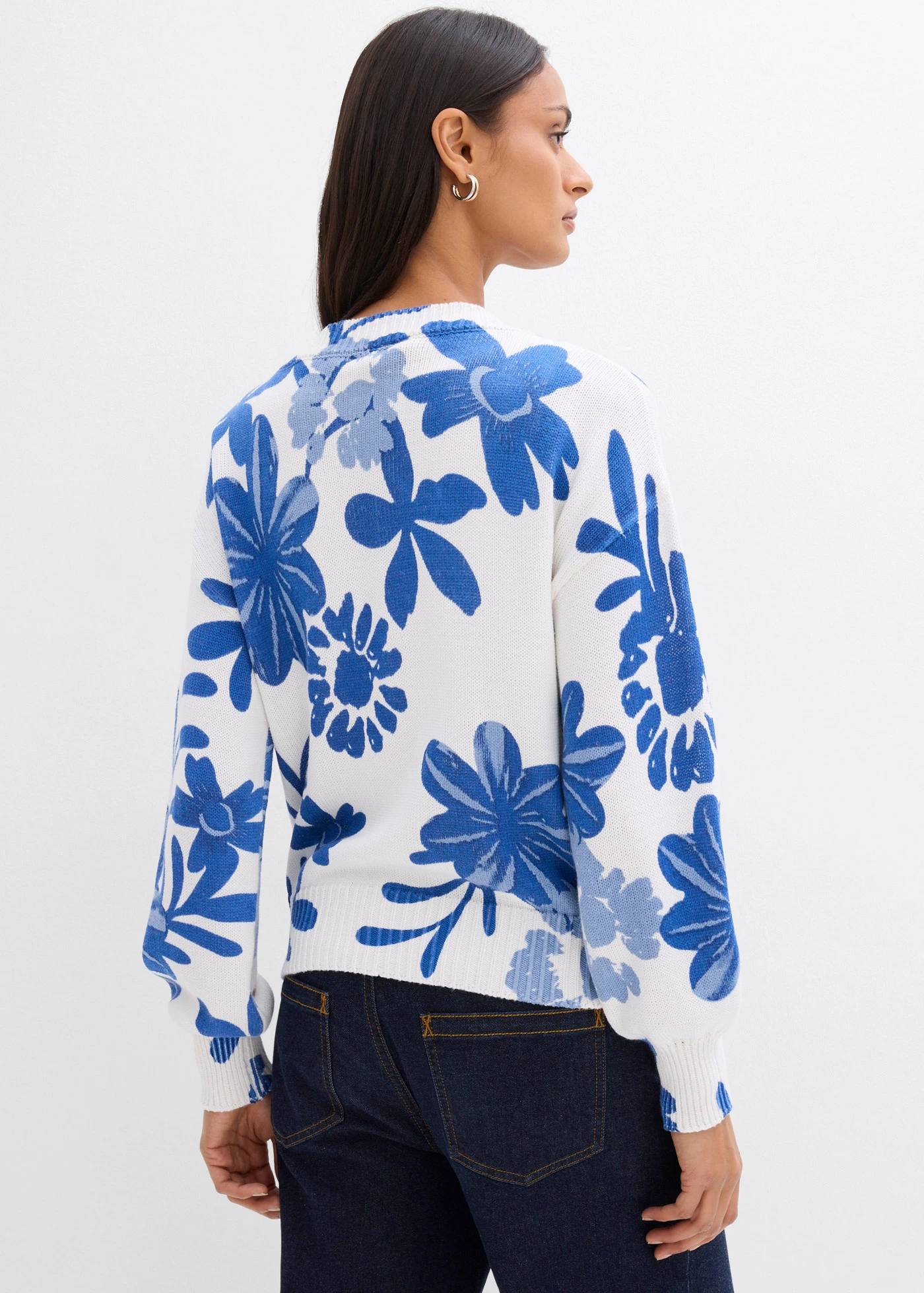 Gebreid vest met bloemenprint • wolwit-middenblauw-arctisch blauw gebloemd • bonprix online shop