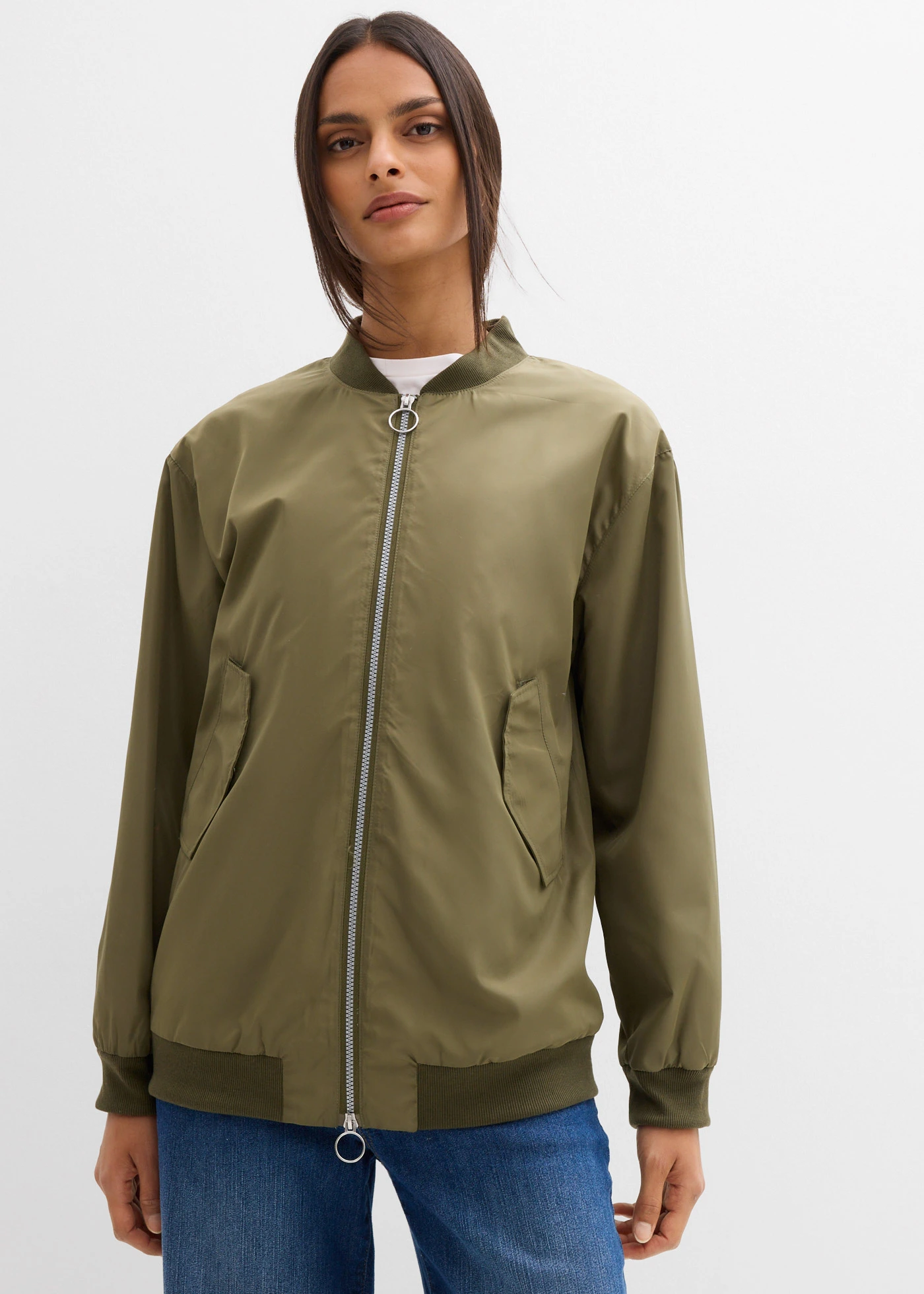 Blouson aviateur large à doublure léopard • olive foncé • Boutique bonprix