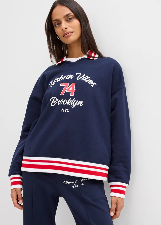 Oversized sweater van puur biologisch katoen, Kleur: donkerblauw-wit-aardbeirood met print
