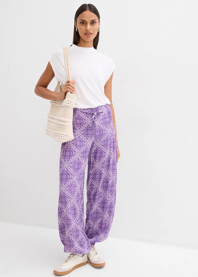 Broek van soepele viscose donkerpaars-mat lila grafische print