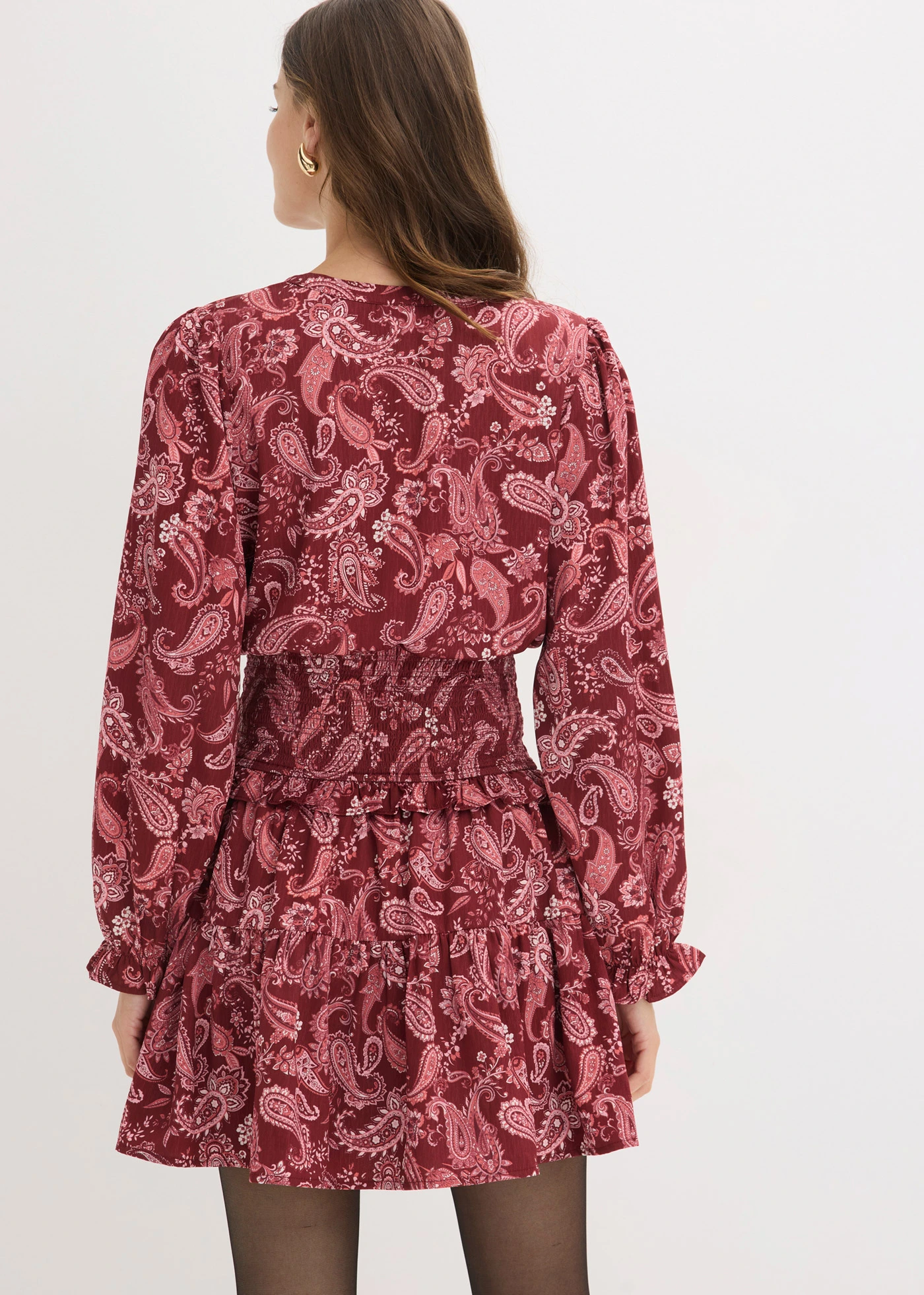 Robe courte en crêpe texturé • rouge rubis paisley • Boutique bonprix