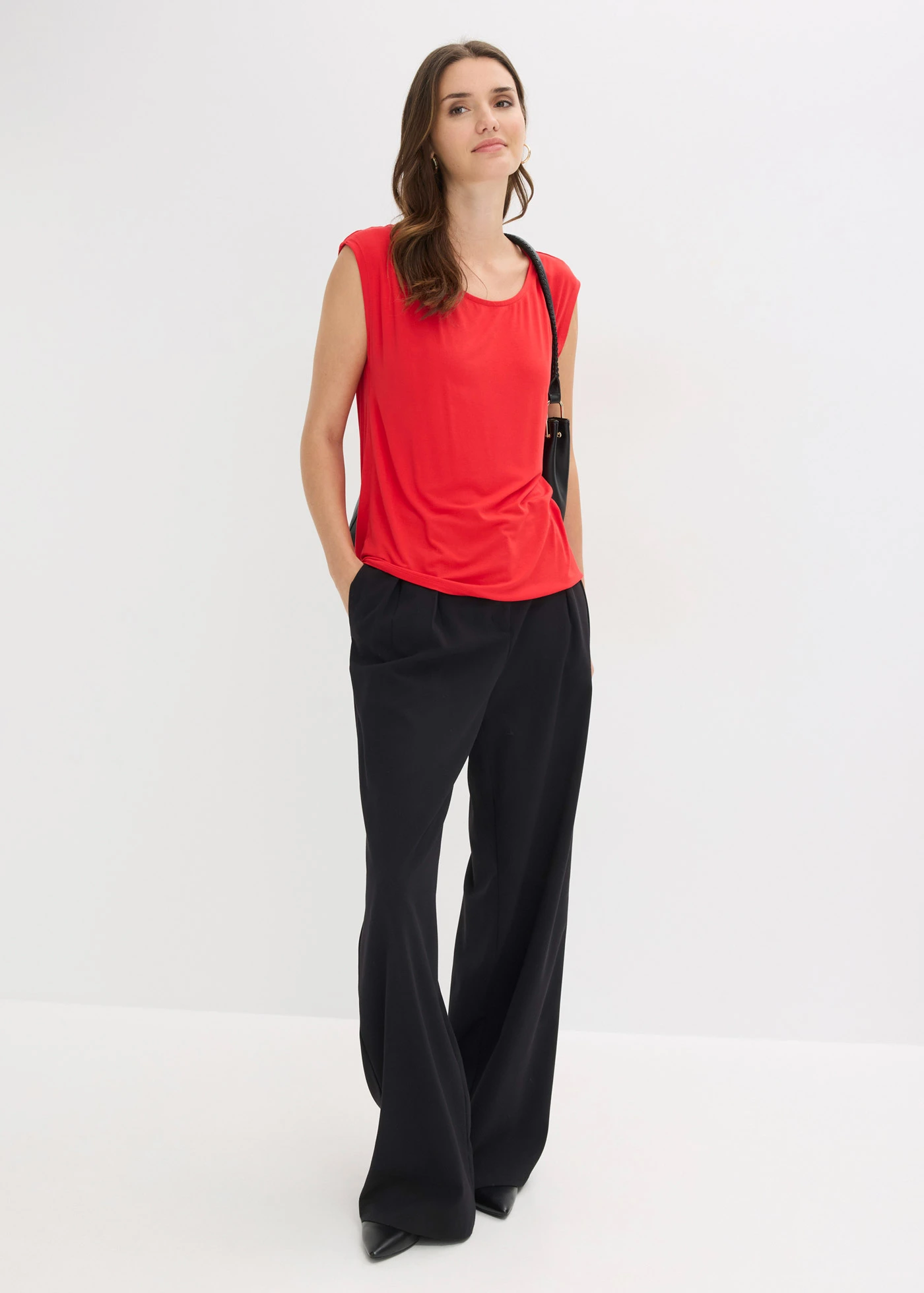 Shirt in een viscosemix • aardbeirood • bonprix online shop