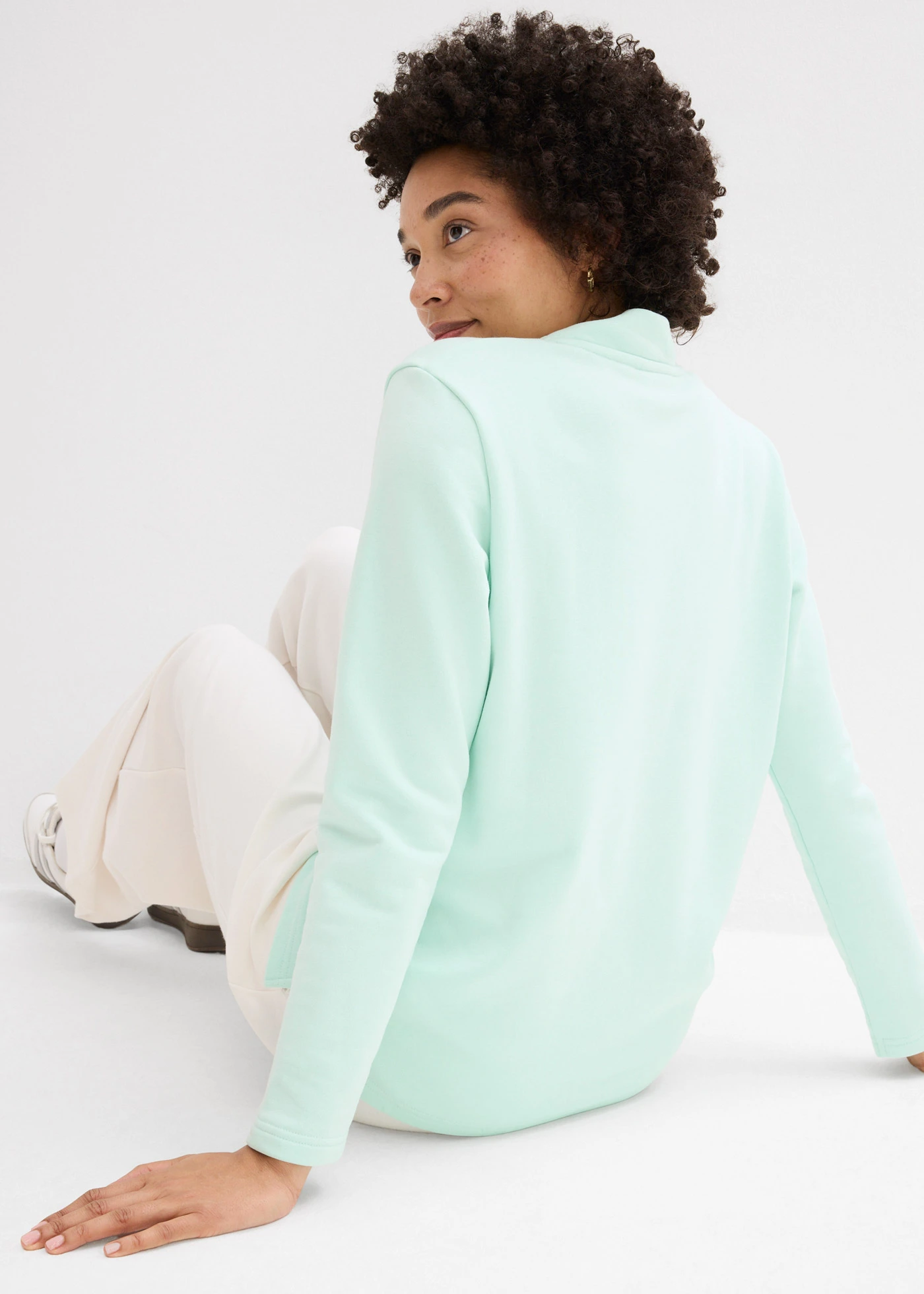 Sweater met split • lichtmint • bonprix online shop