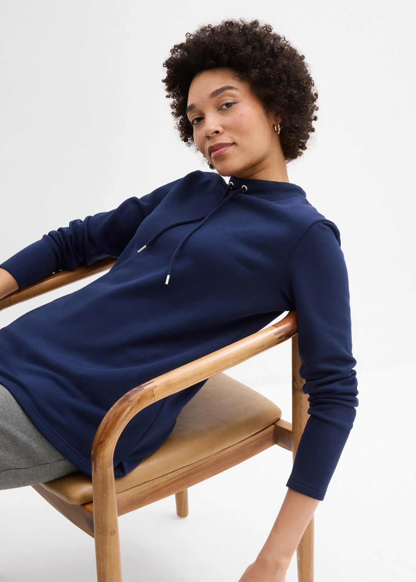 Bluză casual cu crăpătură • bleumarin • magazin bonprix