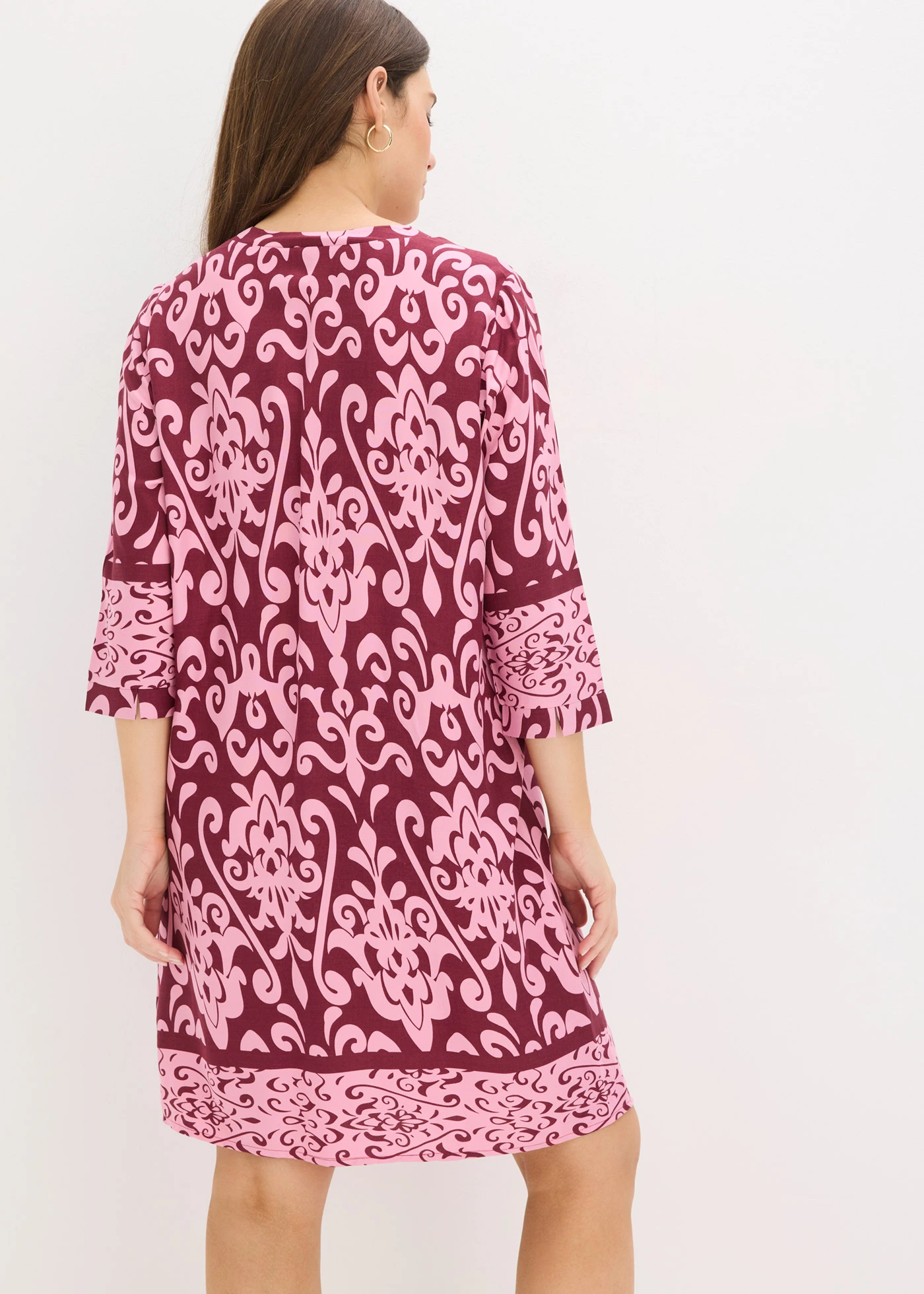 Robe-tunique en viscose fluide • rouge érable imprimé • Boutique bonprix