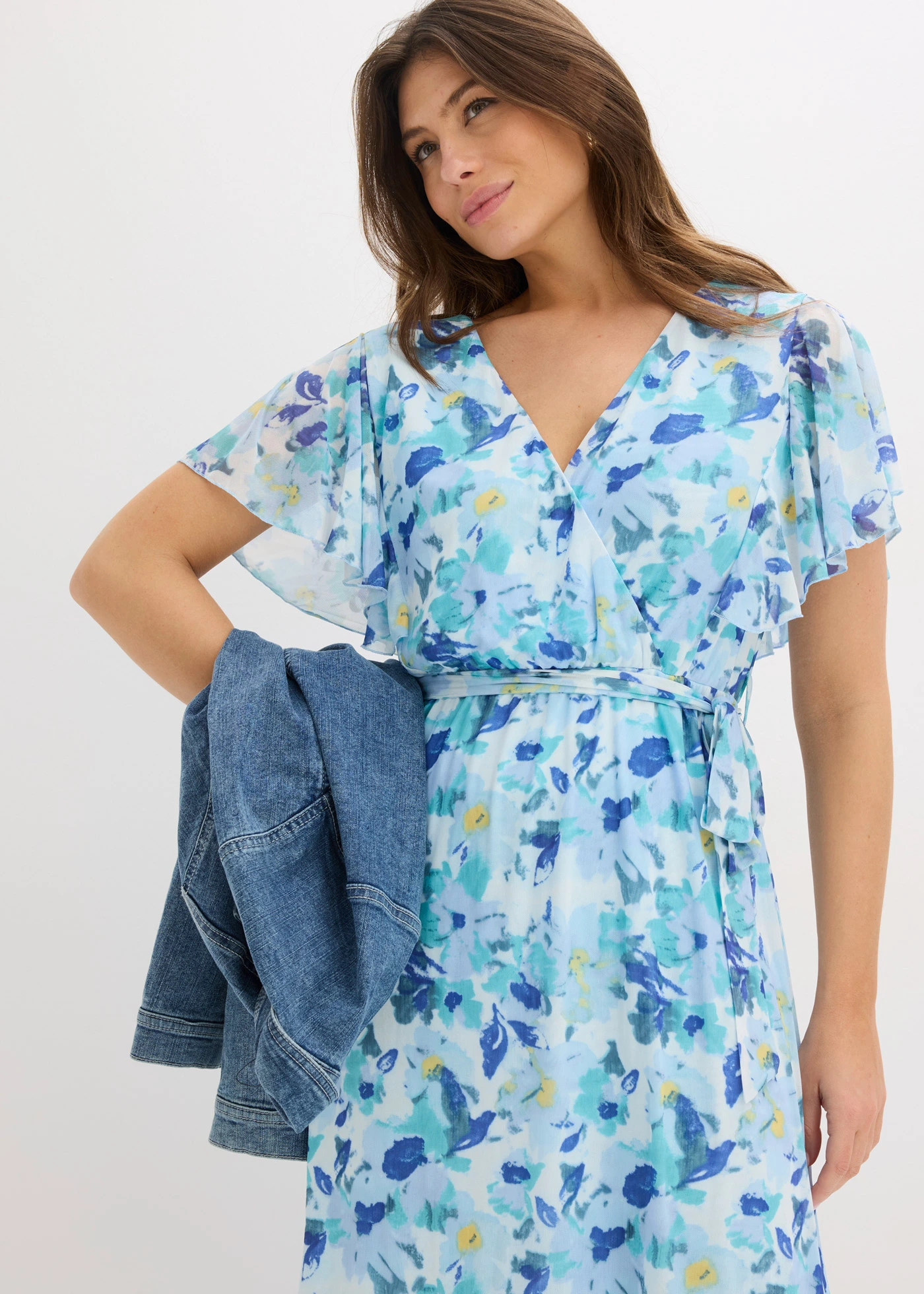Robe midi en mesh doux • bleu floral • Boutique bonprix