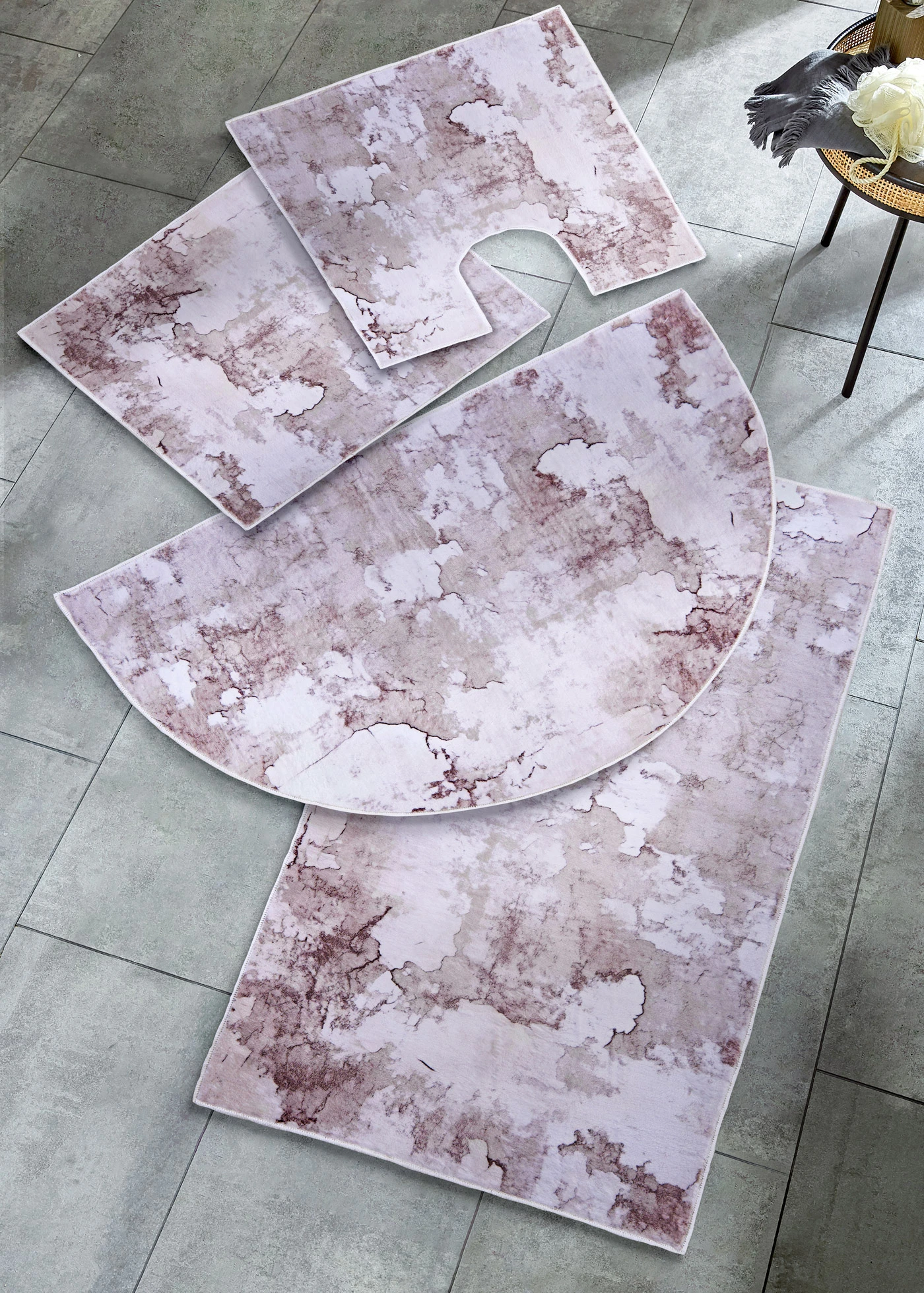 Covoraș de baie cu model tip marmură • gri, cu imprimeu • magazin bonprix