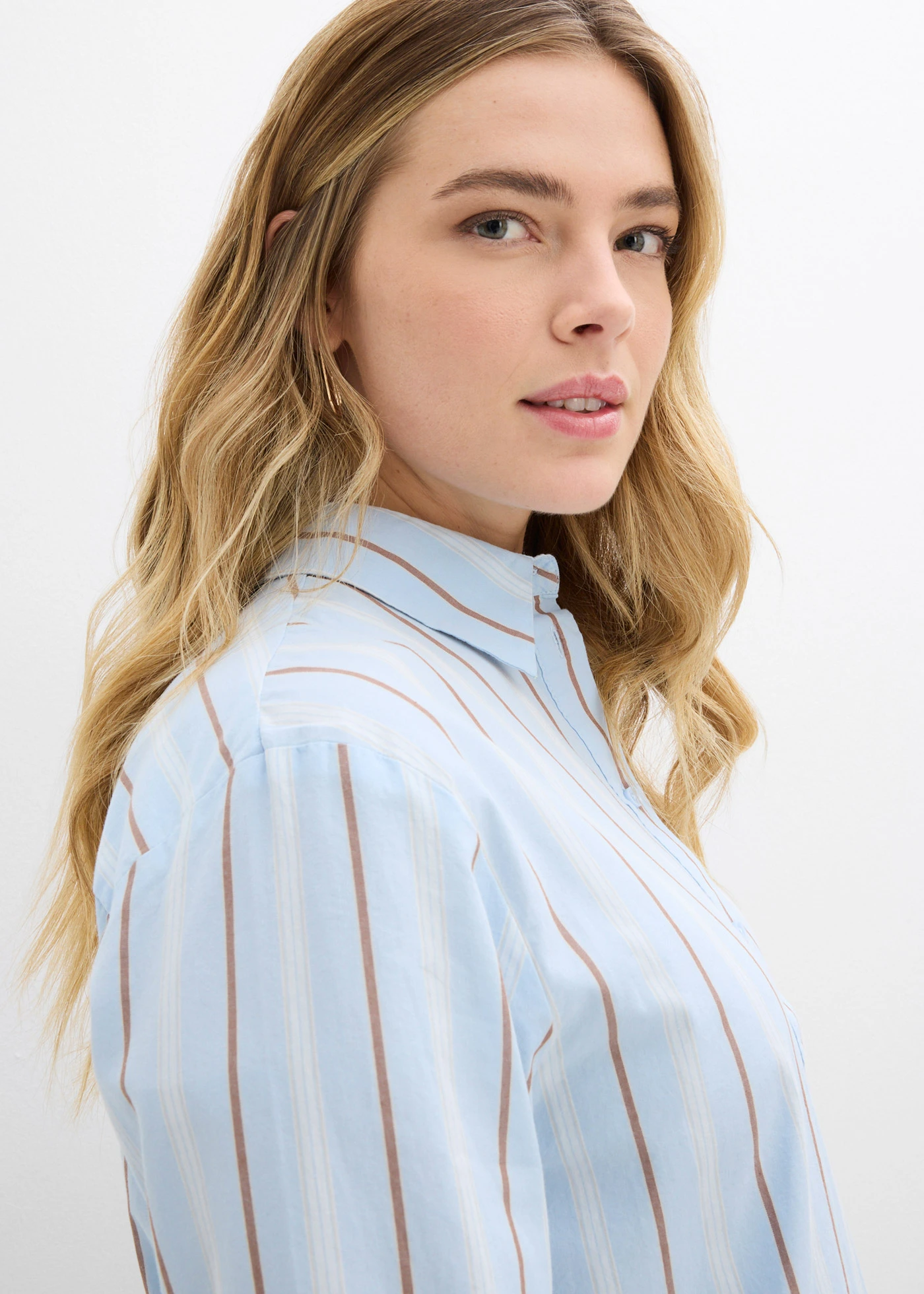 Košeľová blúzka z čistej bavlny • púdrovo modrá pásikovaná • obchod bonprix