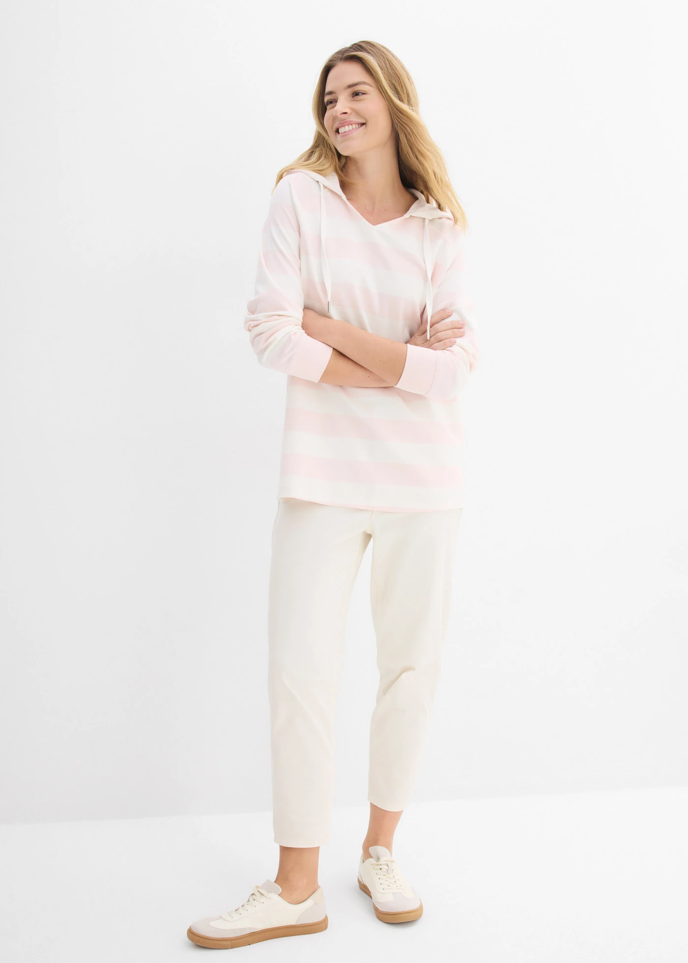 T-shirt manches longues à capuche 100% coton • rose clair-écru rayé • Boutique bonprix