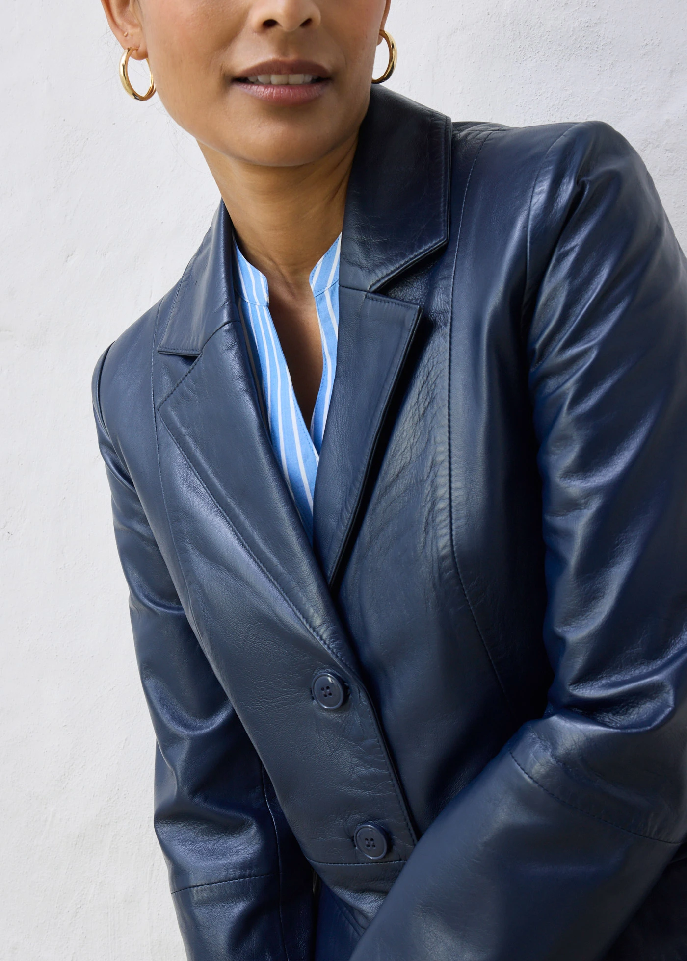 Manteau court en cuir nappa d’agneau • bleu foncé • Boutique bonprix