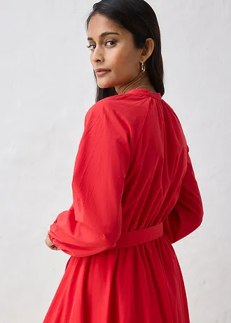 Rochie tip cămașă cu cordon, cu mătase • roșu-căpșună • magazin bonprix