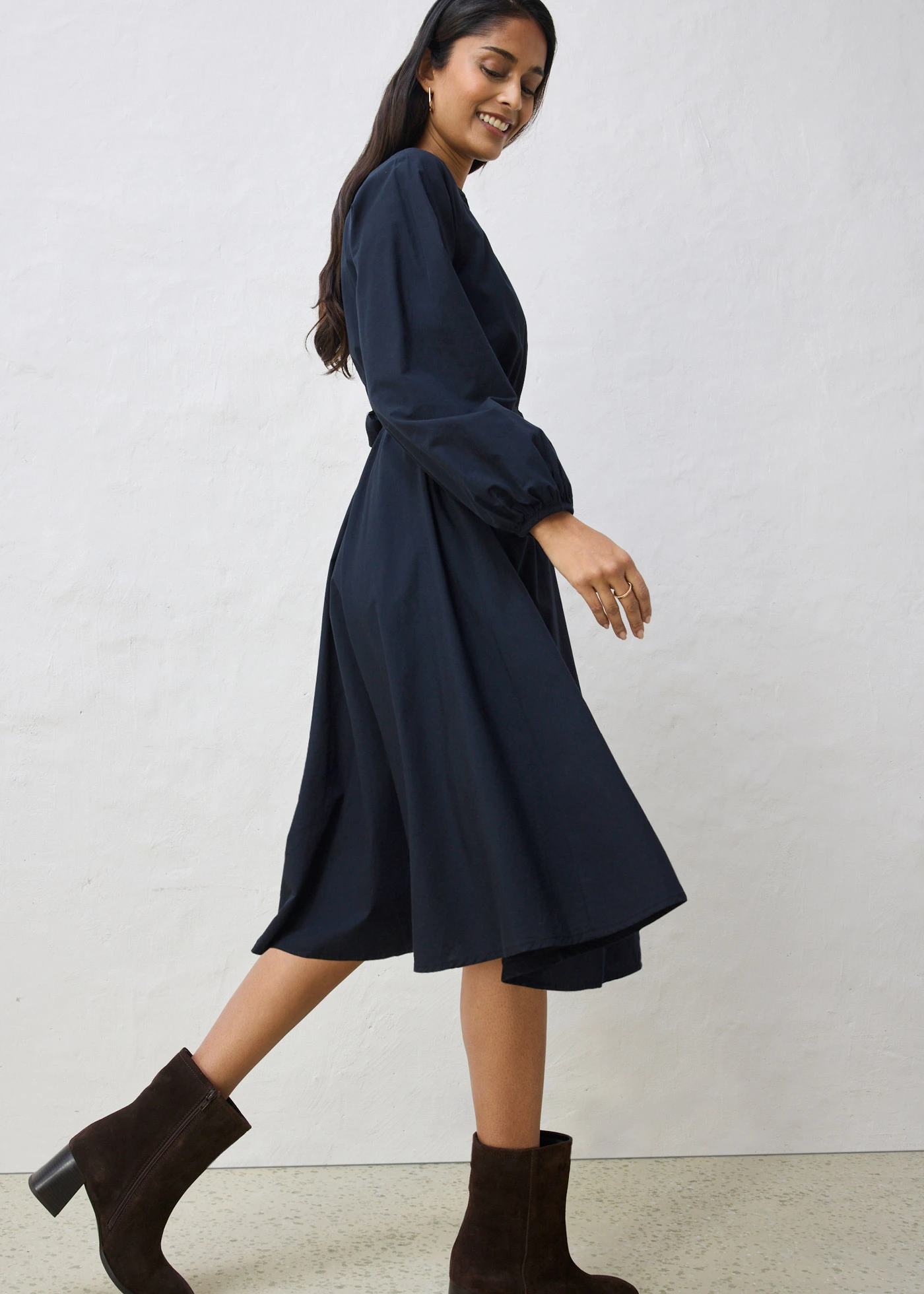 Rochie tip cămașă cu cordon, cu mătase • negru • magazin bonprix