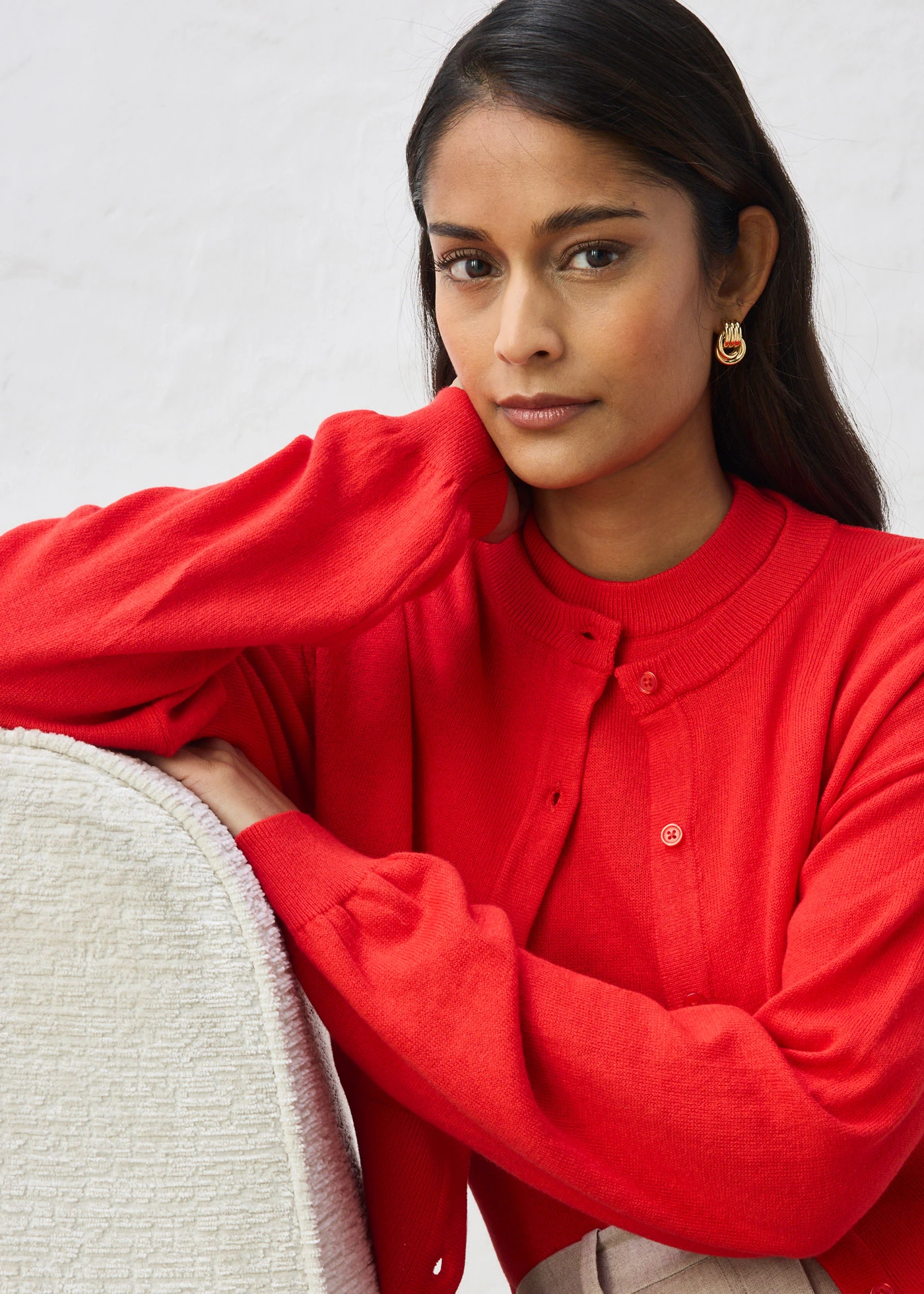 Gilet court en maille coton et soie • fraise • Boutique bonprix