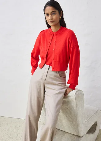 Gilet court en maille coton et soie • fraise • Boutique bonprix