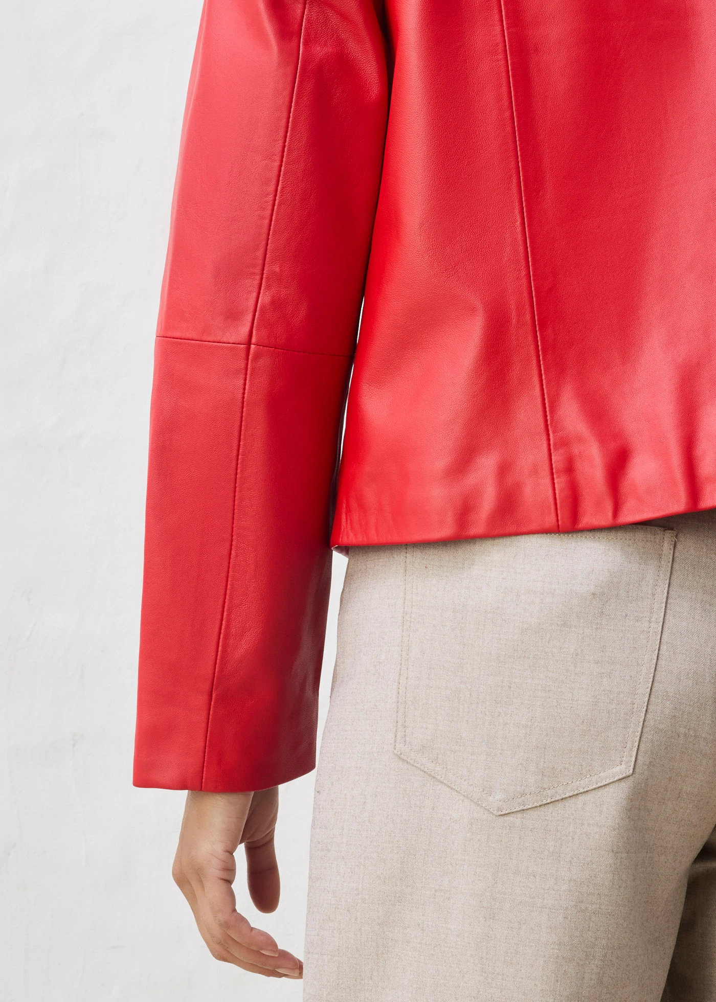 Veste courte en cuir nappa d’agneau • fraise • Boutique bonprix