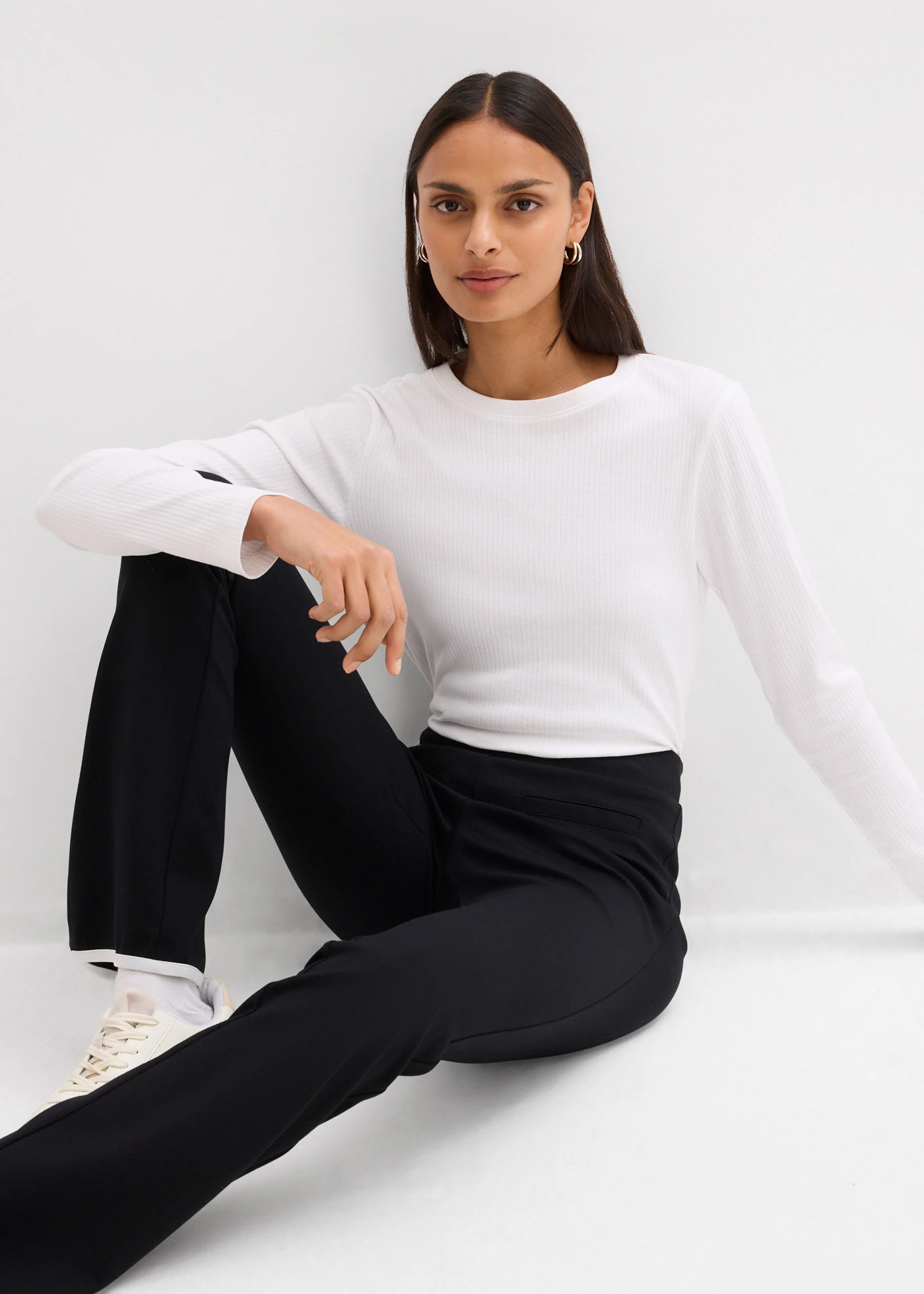 Pantalon en Punto di Roma avec fentes contrastantes • noir-écru • Boutique bonprix