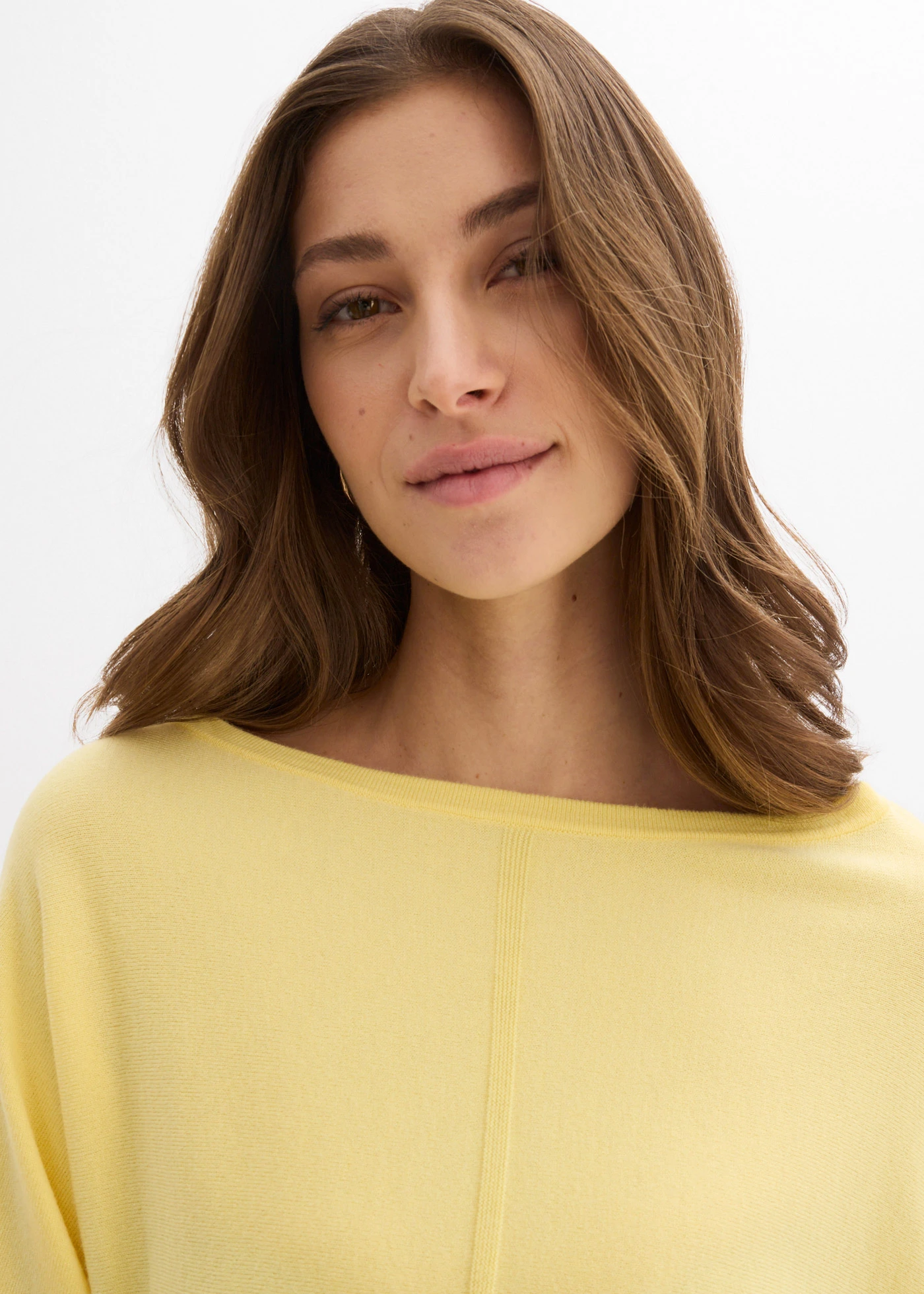 Pull à manches chauve-souris • jaune clair • Boutique bonprix