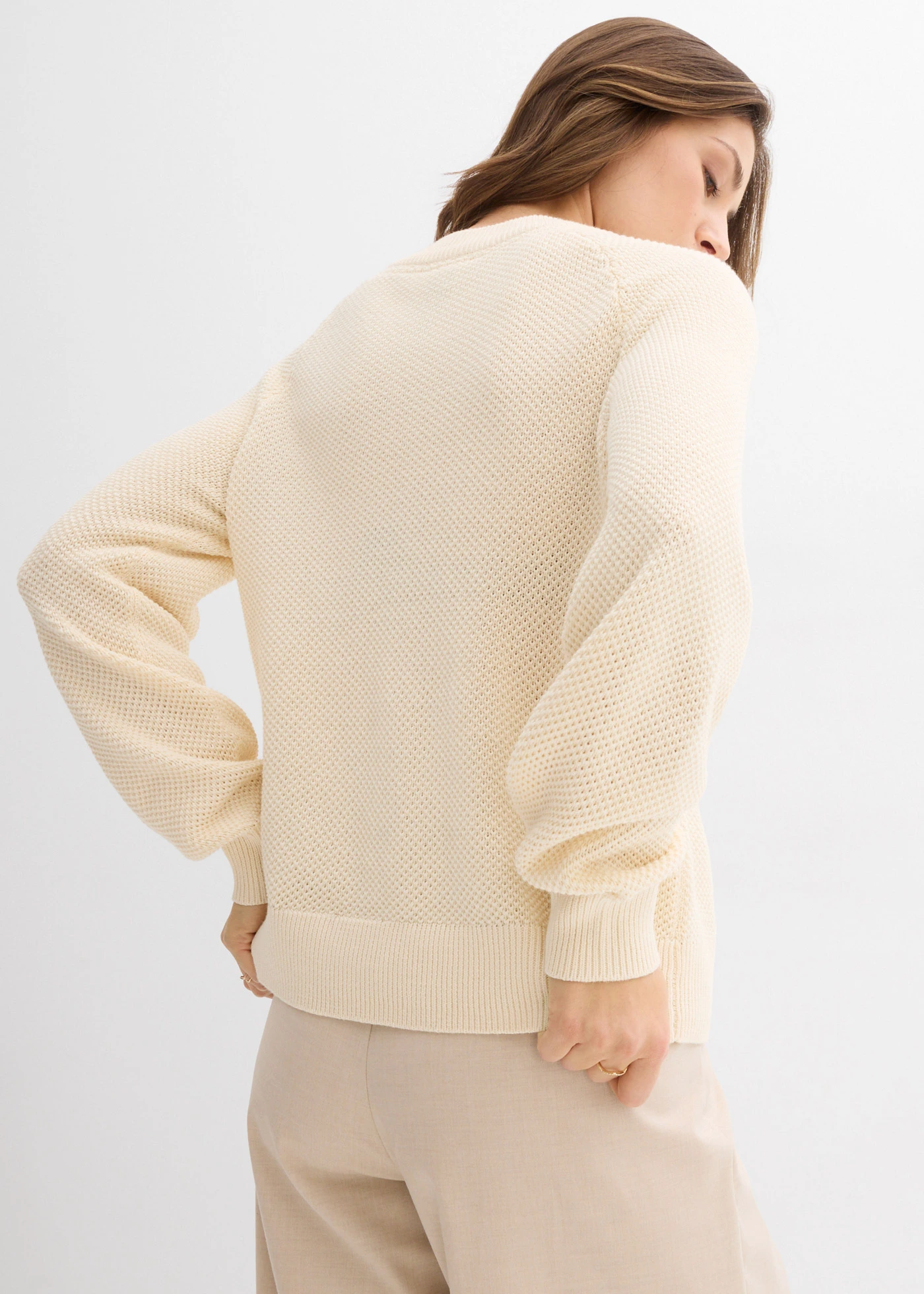 Pull en grosse maille avec patte de boutonnage • blanc nacré • Boutique bonprix