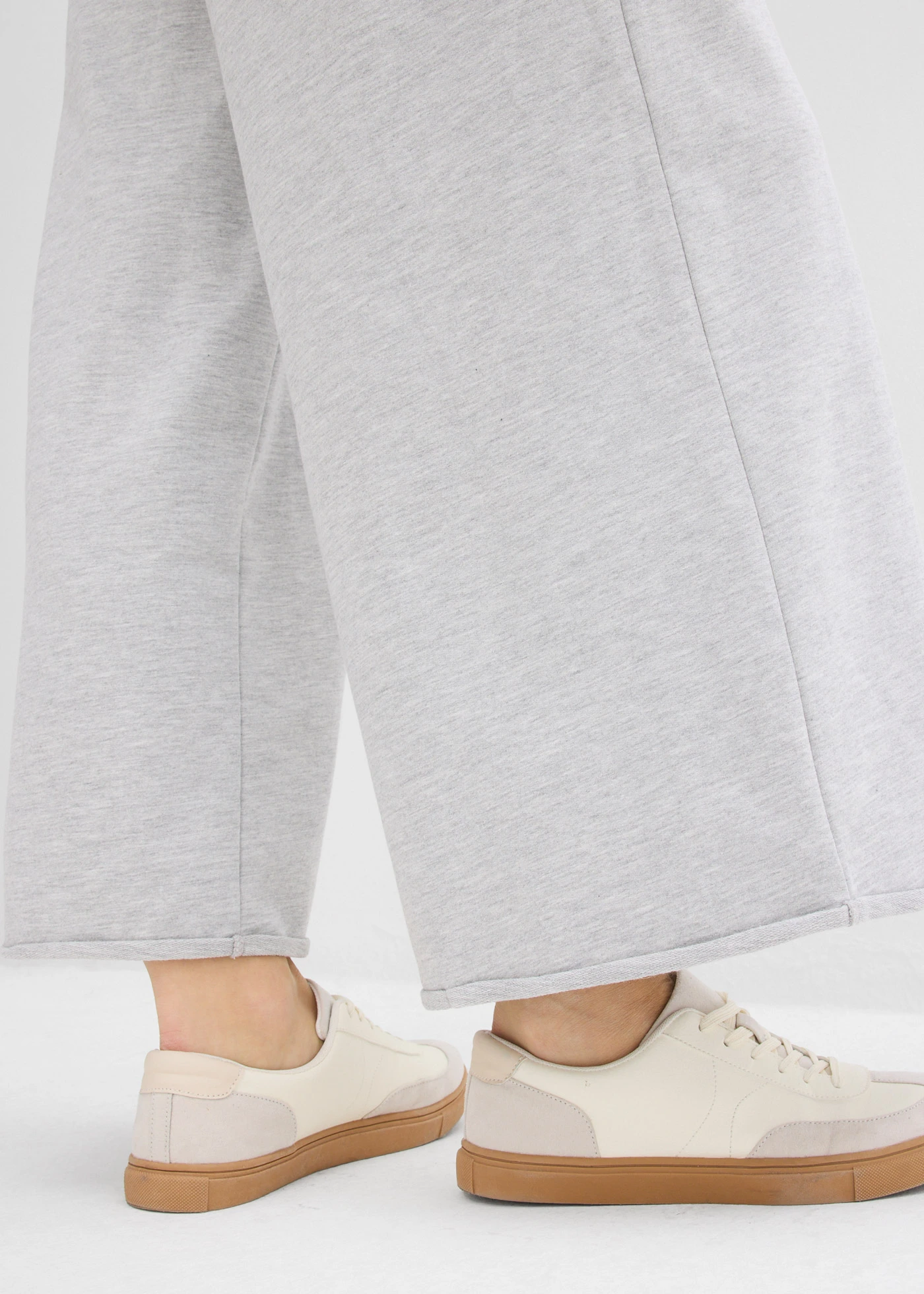 Pantaloni casual din bumbac organic, lungime 7/8 • gri deschis melanj • magazin bonprix