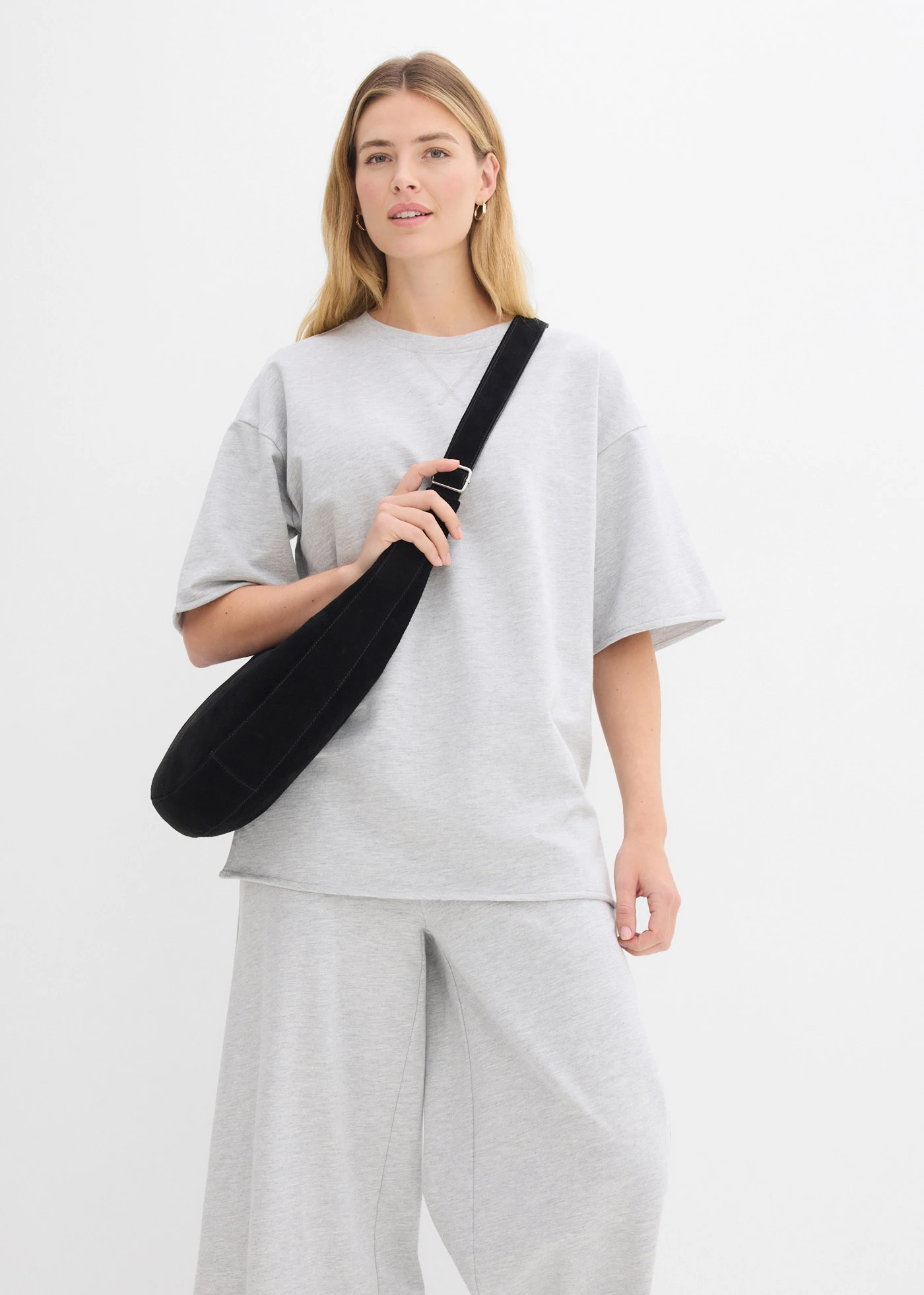 T-shirt long en sweat 100% coton • gris clair chiné • Boutique bonprix