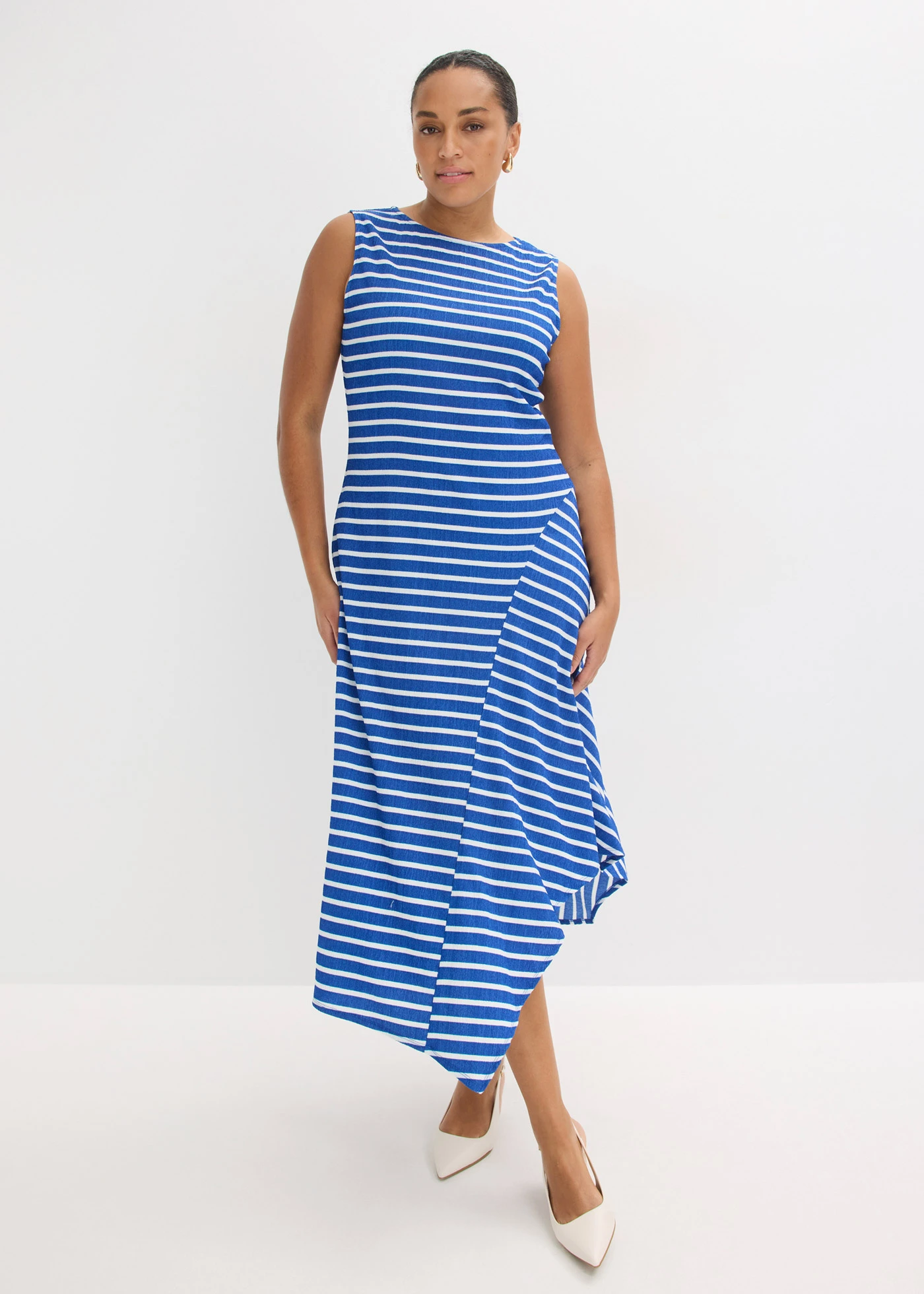 Maxi jurk met asymmetrische zoom • arctisch blauw-wit gestreept plus size • bonprix online shop