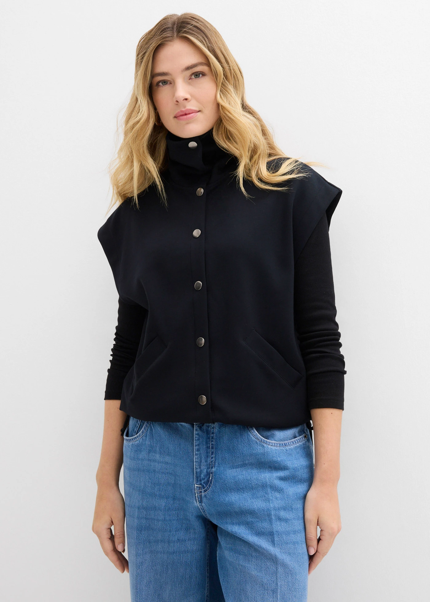 Gilet sans manches en matière néoprène confortable • noir • Boutique bonprix