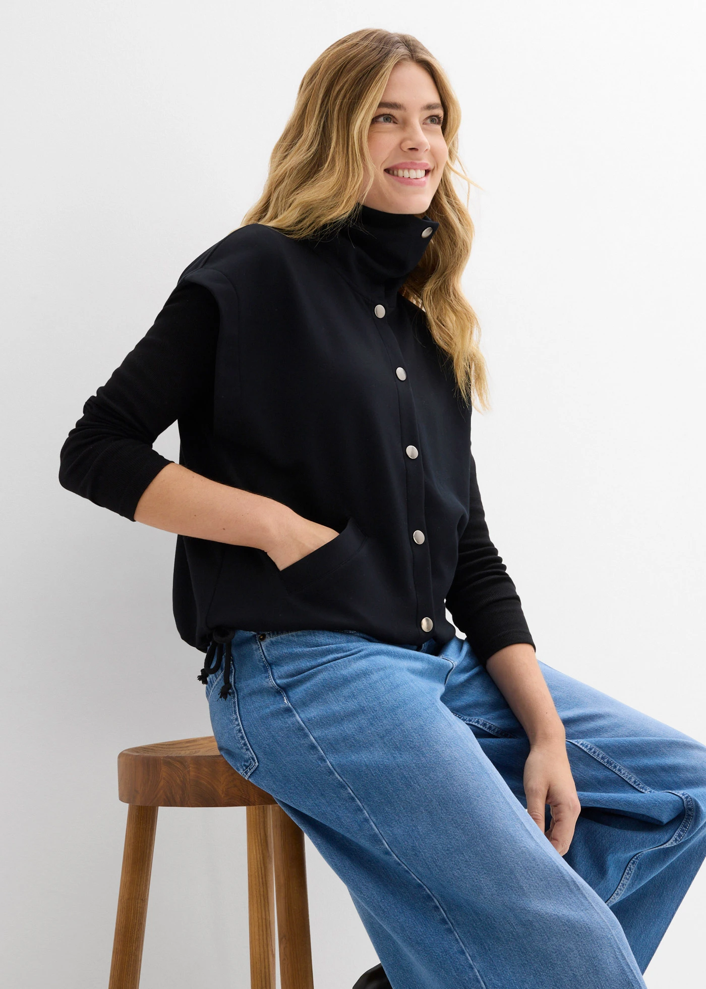 Gilet sans manches en matière néoprène confortable • noir • Boutique bonprix