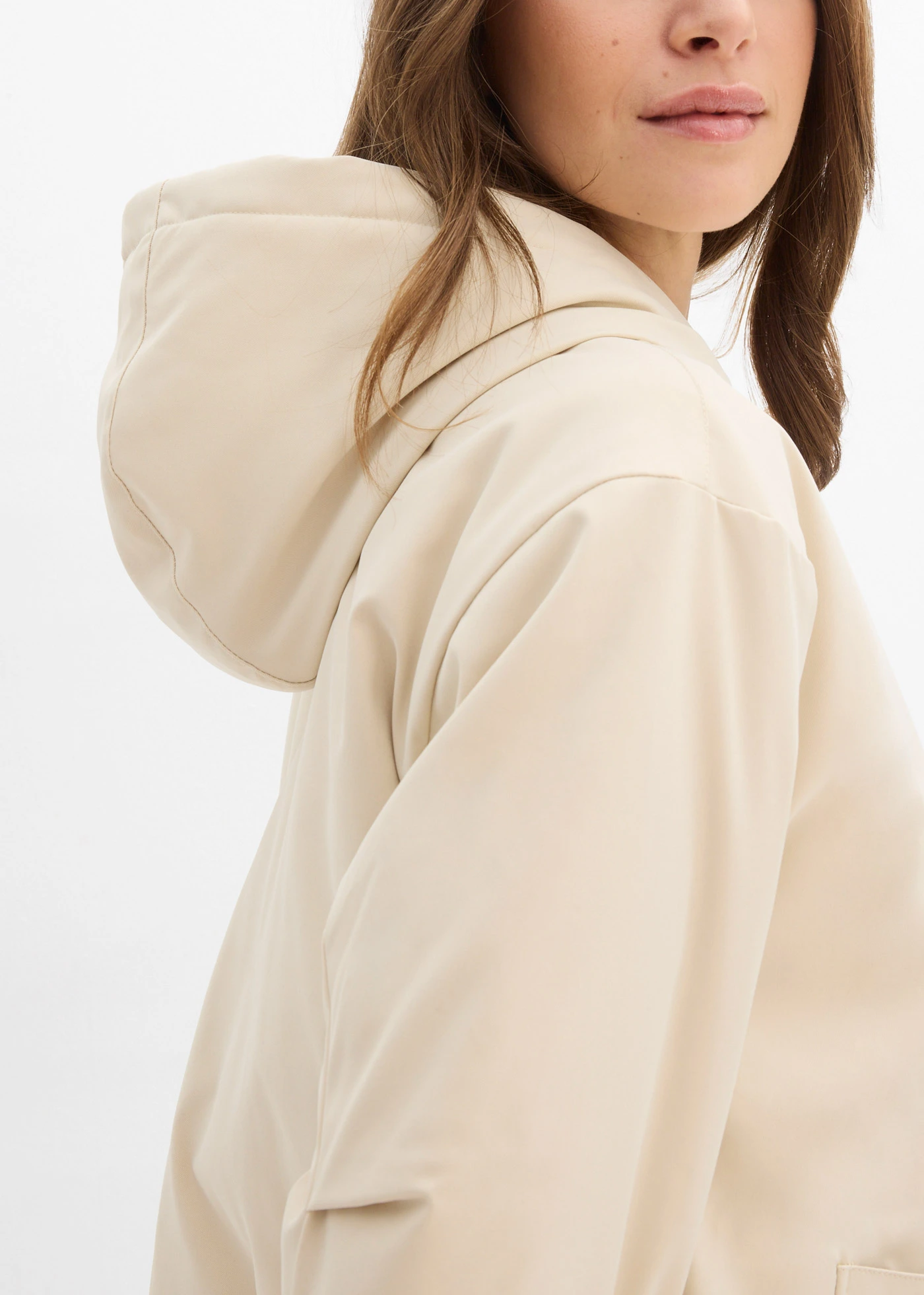 Funkčná bunda, nepremokavá, mierne vatovaná • svetlopiesková • obchod bonprix