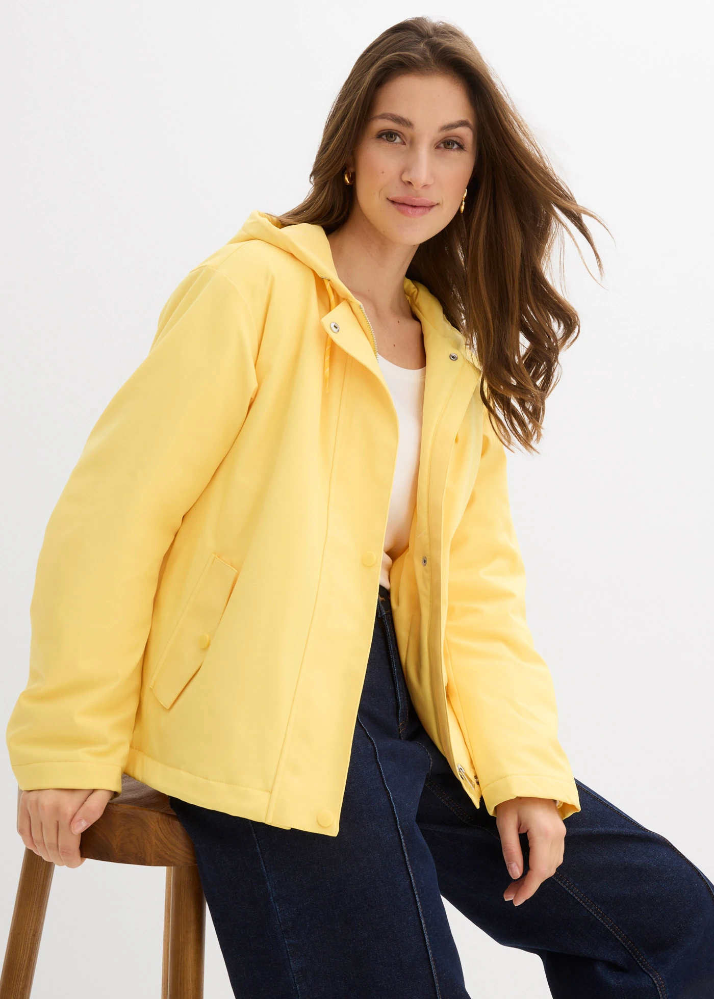 Veste déperlante, légèrement rembourrée • jaune moyen • Boutique bonprix