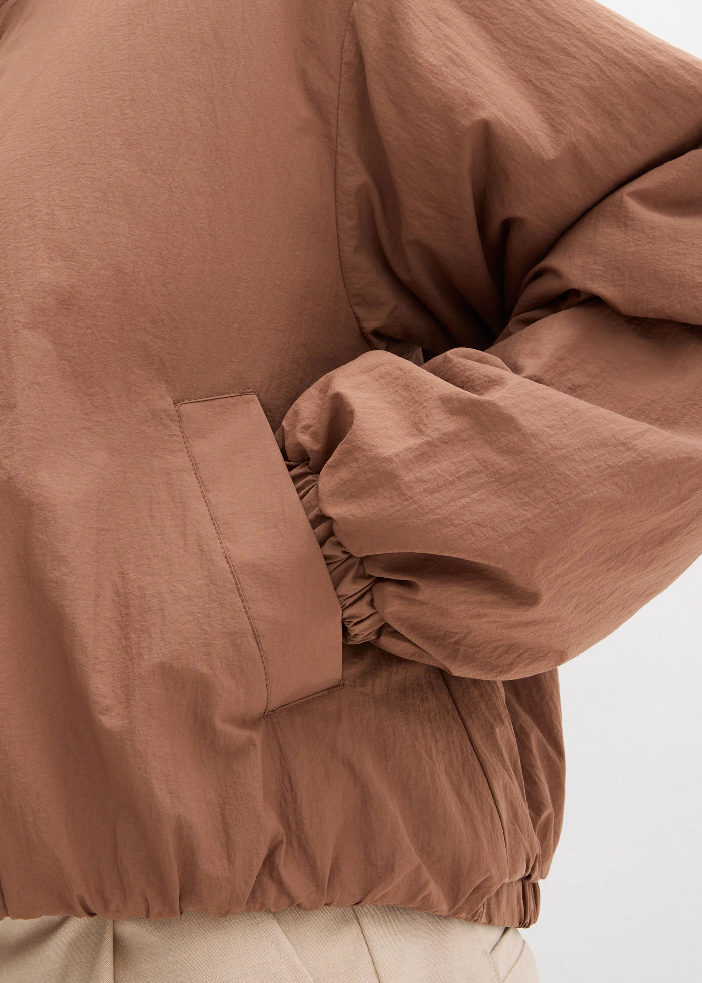 Blouson déperlant, base bubble • marron • Boutique bonprix