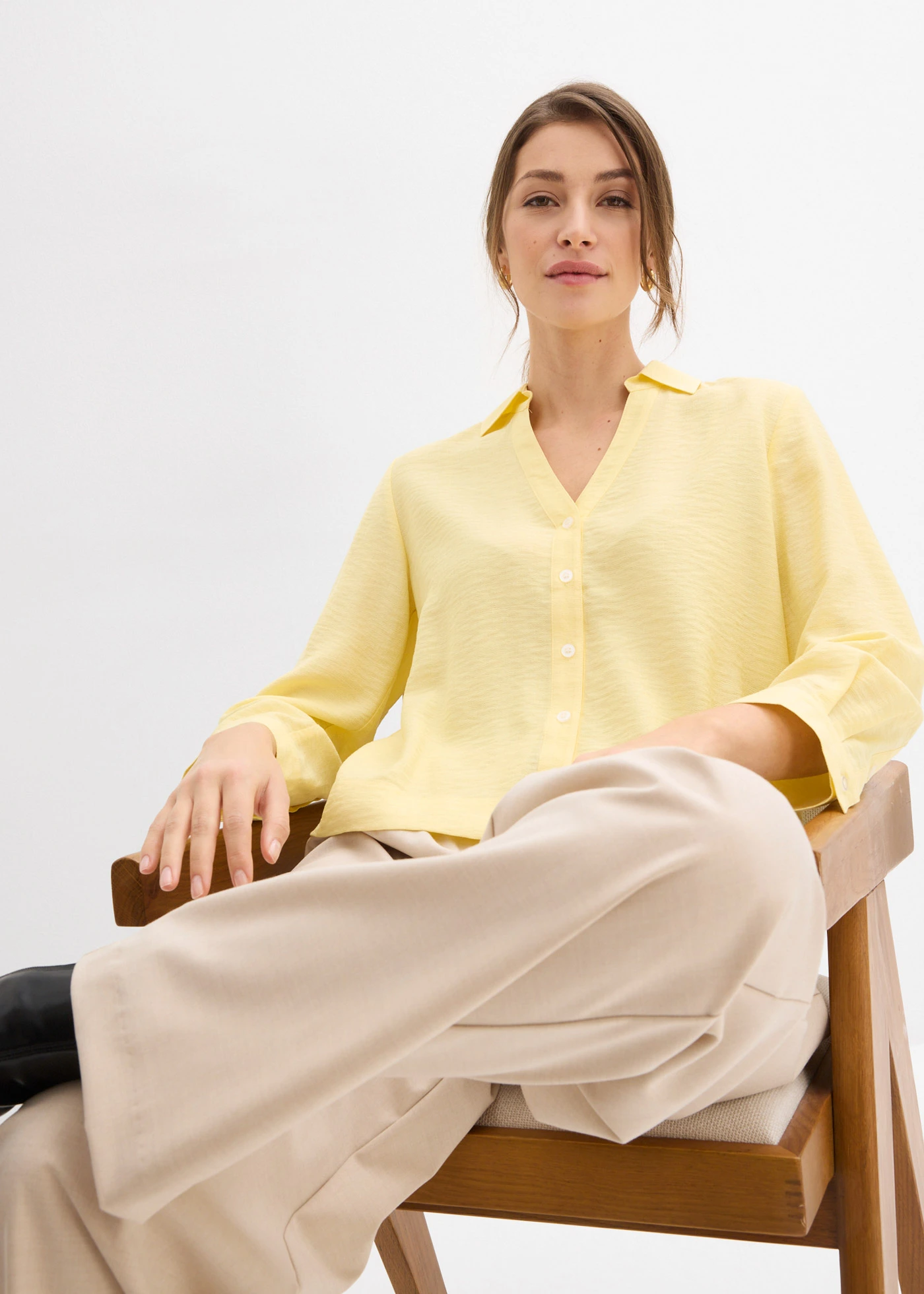 Chemisier boxy • jaune clair • Boutique bonprix