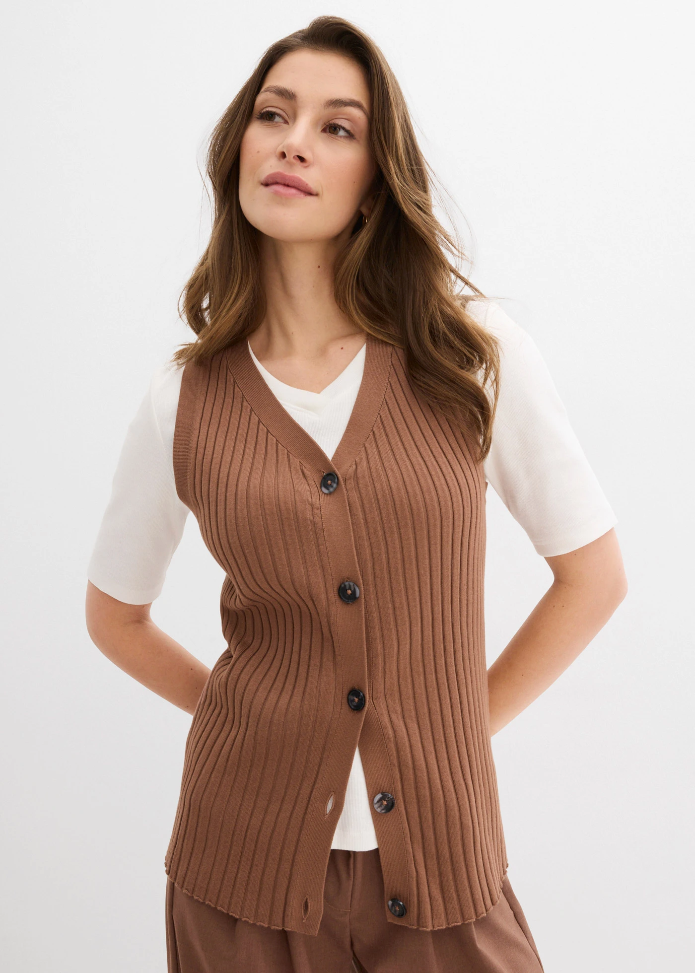 Vestă tricotată din material ripsat • maro castaniu • magazin bonprix